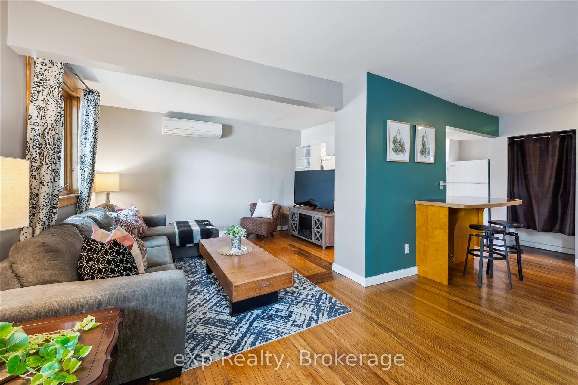 Photo 7 of 15 Laurine Avenue, Guelph, St. George's — HOMEH