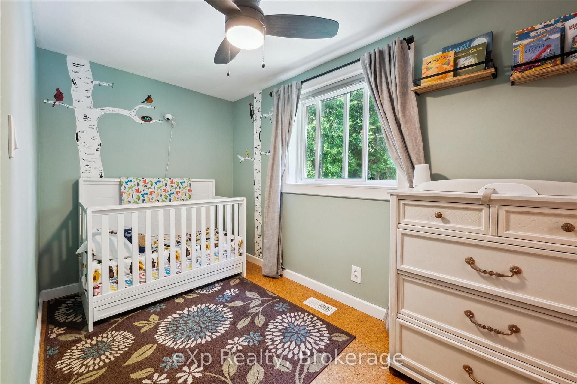 Photo 15 of 15 Laurine Avenue, Guelph, St. George's — HOMEH