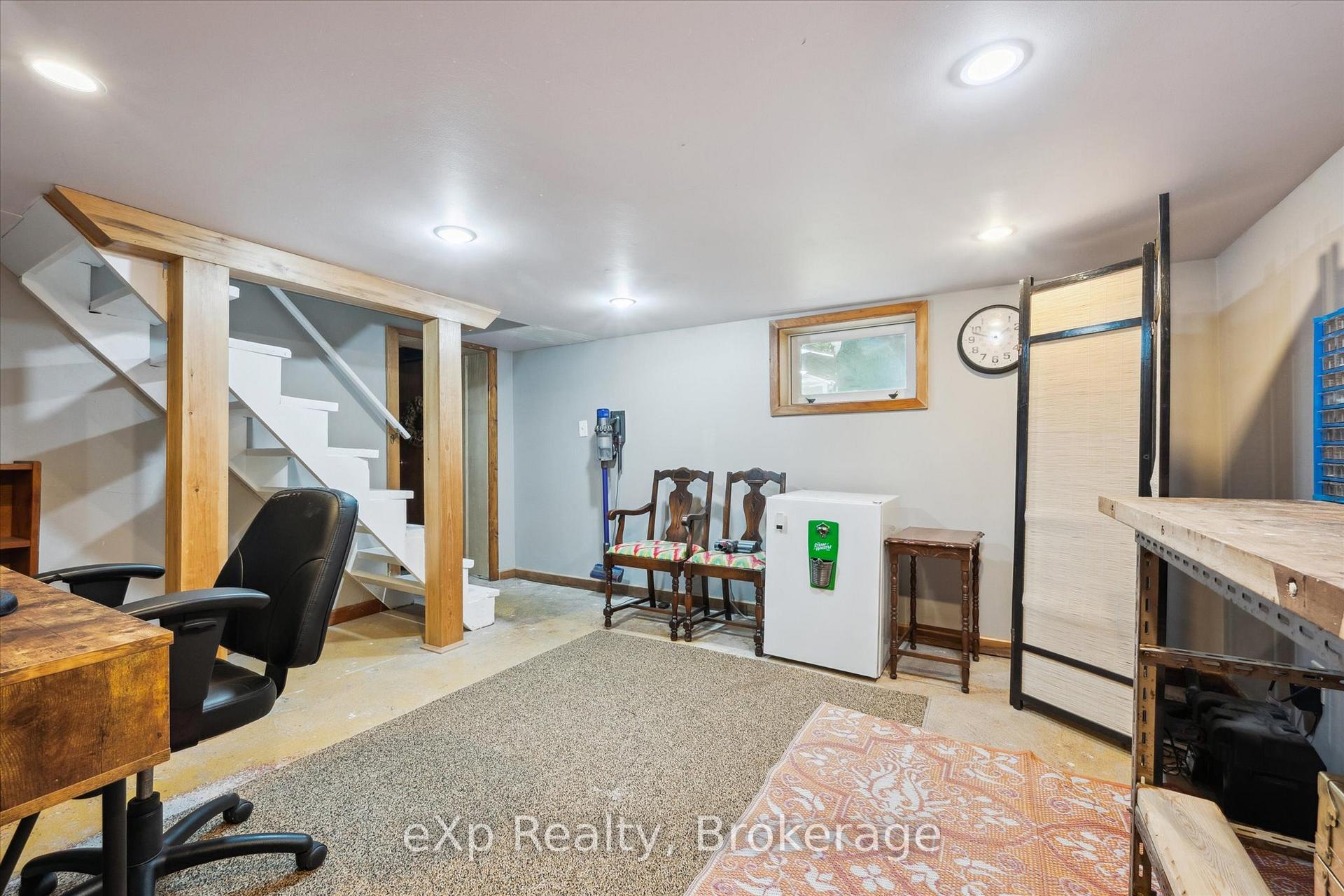 Photo 19 of 15 Laurine Avenue, Guelph, St. George's — HOMEH