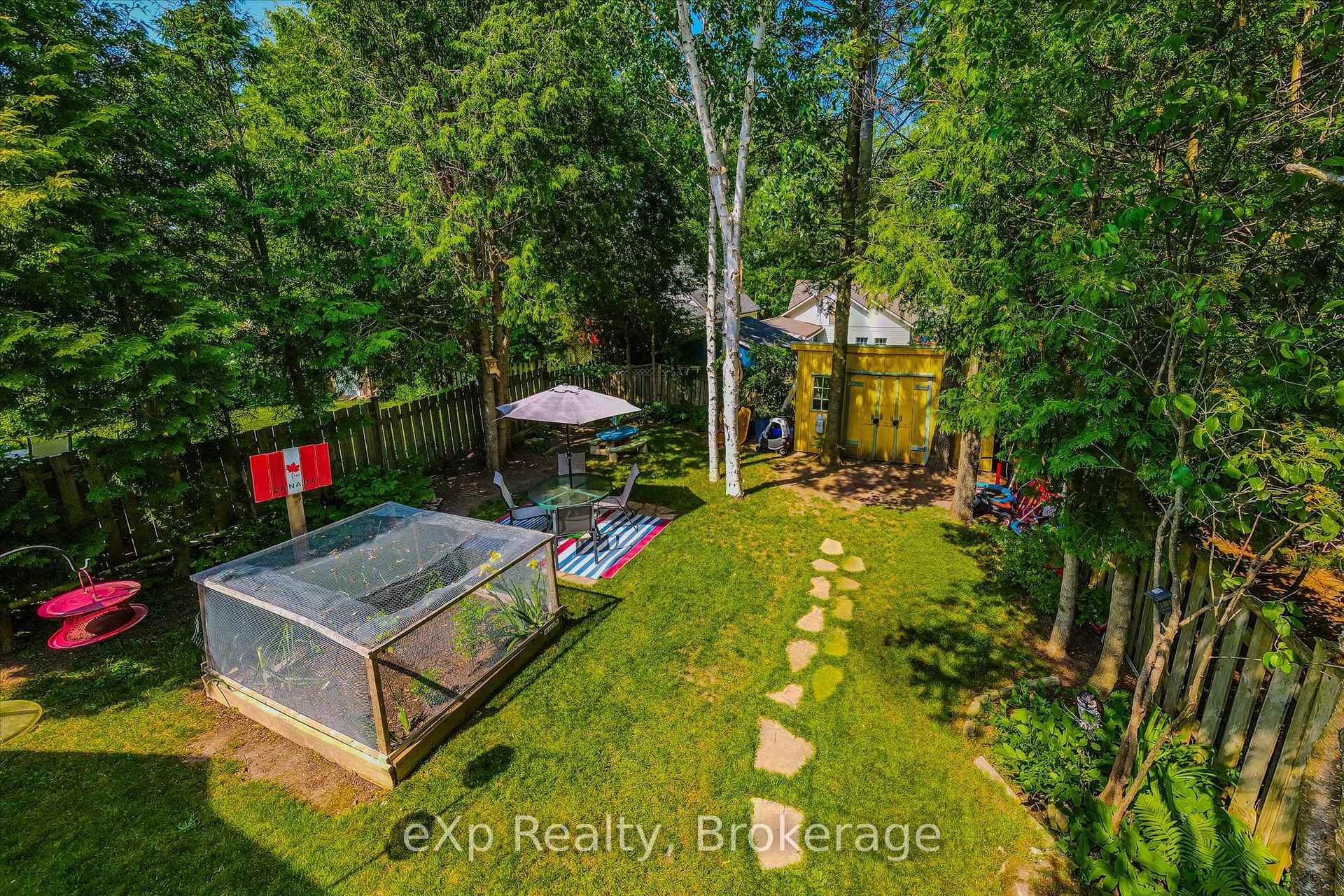 Photo 25 of 15 Laurine Avenue, Guelph, St. George's — HOMEH