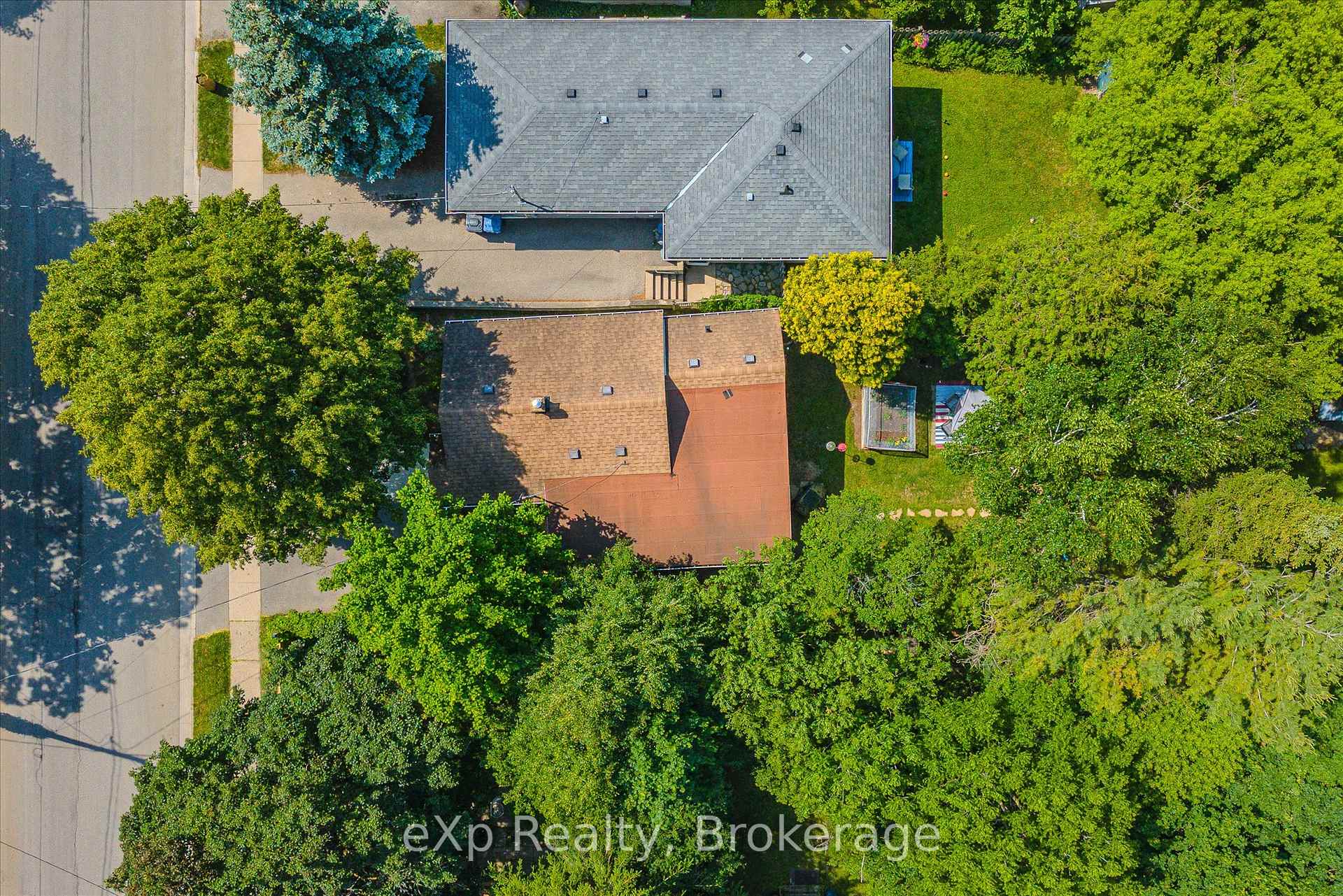 Photo 26 of 15 Laurine Avenue, Guelph, St. George's — HOMEH