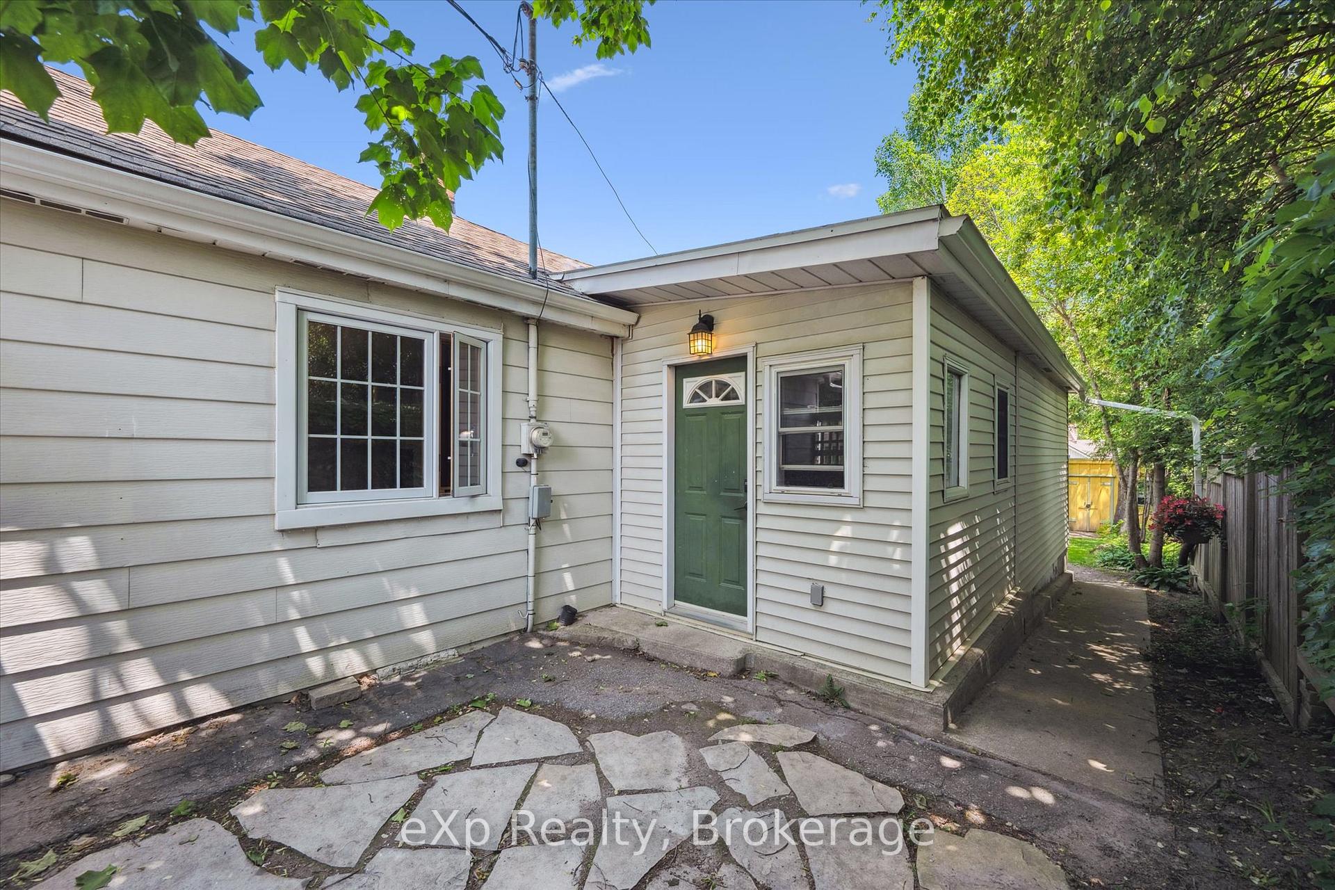 Photo 28 of 15 Laurine Avenue, Guelph, St. George's — HOMEH