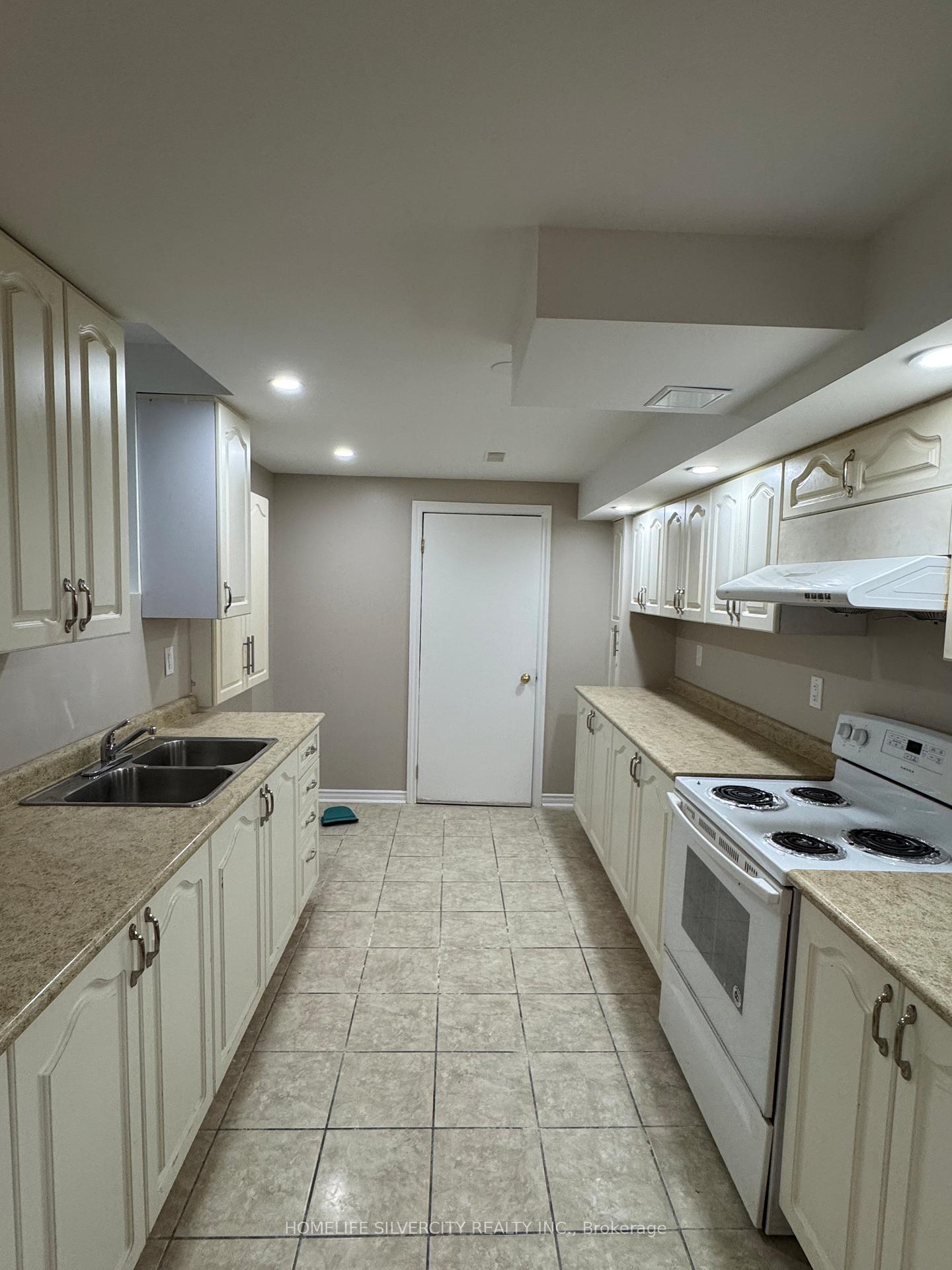 Photo 1 of Unit Basement, 9 Elsmere Road W, Brampton, Fletcher's Meadow — HOMEH