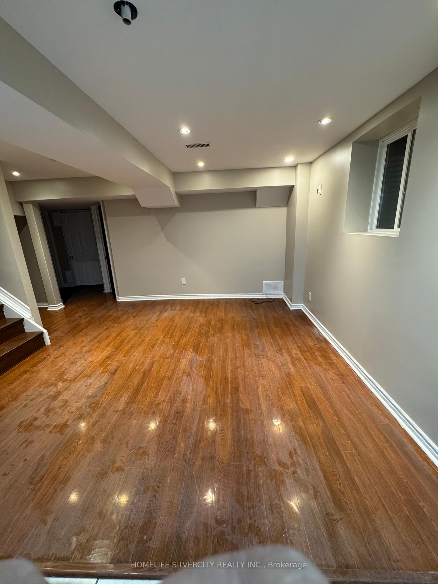 Photo 7 of Unit Basement, 9 Elsmere Road W, Brampton, Fletcher's Meadow — HOMEH