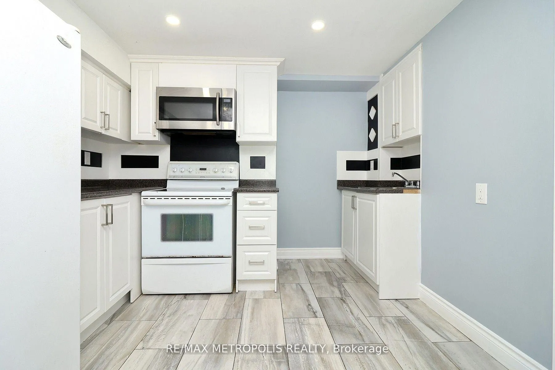 Photo 15 of Unit #BASEMENT, 33 Lipton Crescent, Whitby, Pringle Creek — HOMEH