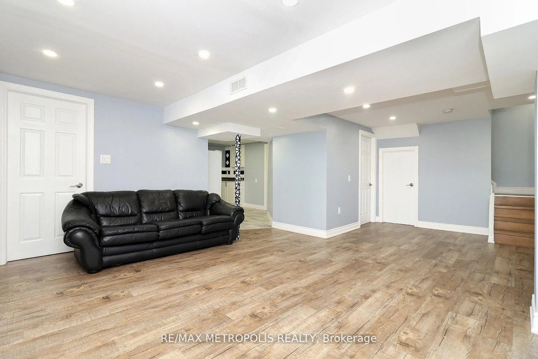 Photo 18 of Unit #BASEMENT, 33 Lipton Crescent, Whitby, Pringle Creek — HOMEH