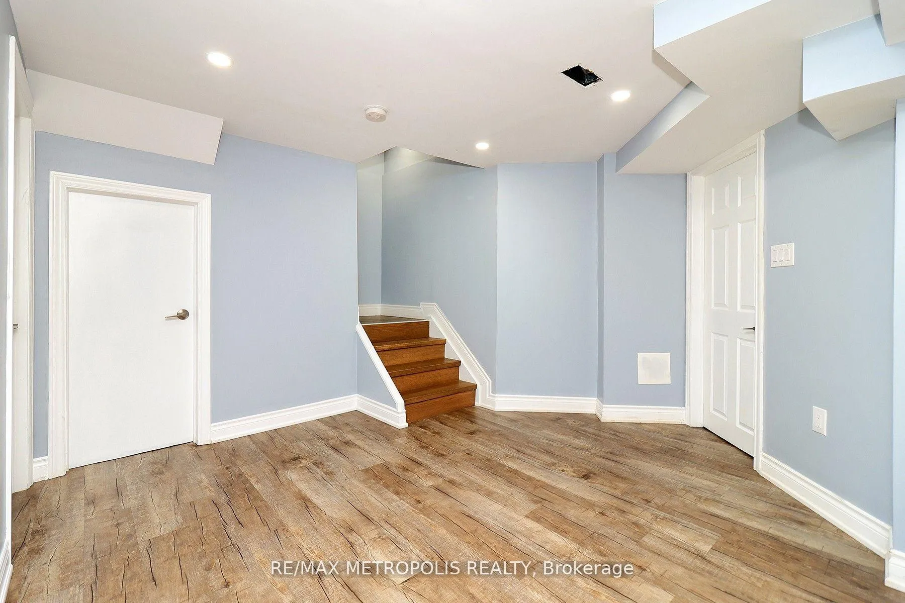 Photo 20 of Unit #BASEMENT, 33 Lipton Crescent, Whitby, Pringle Creek — HOMEH
