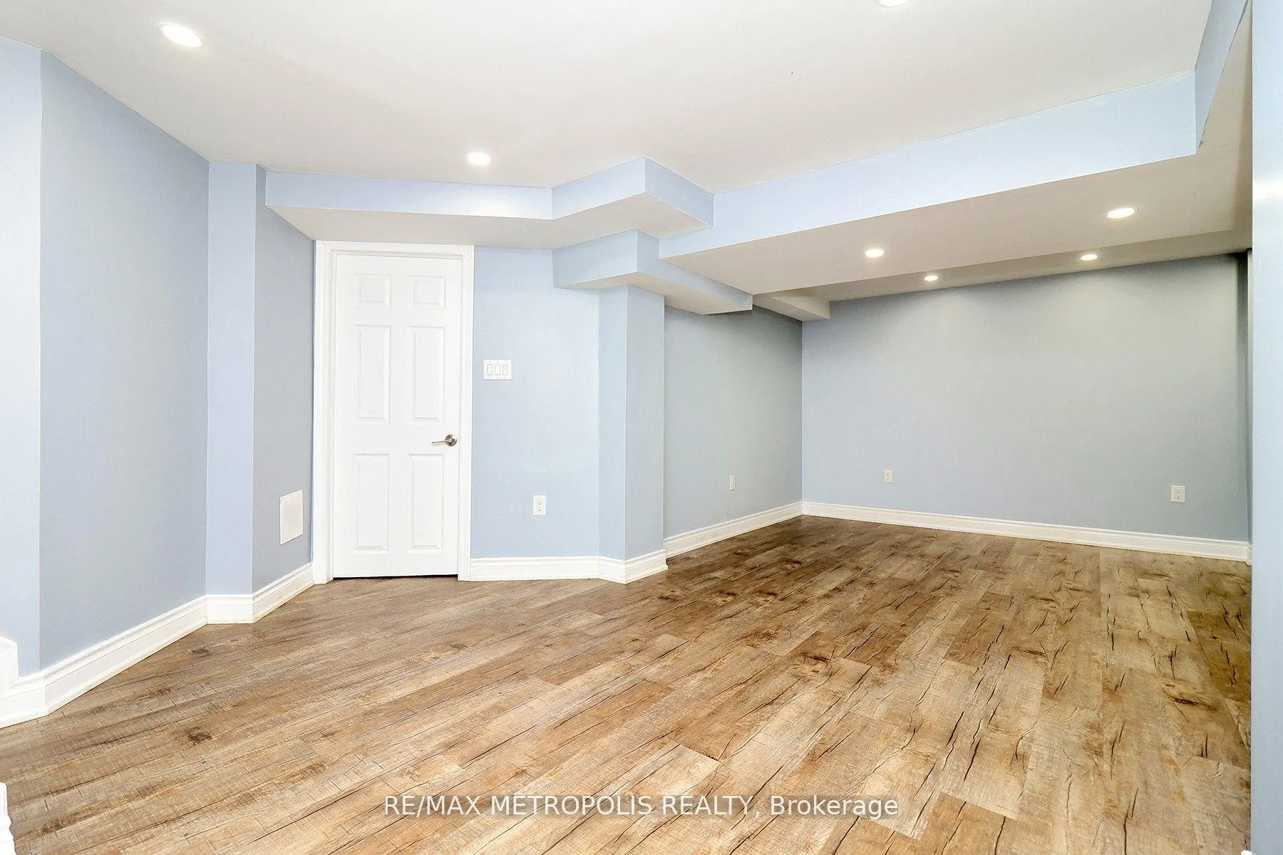 Photo 22 of Unit #BASEMENT, 33 Lipton Crescent, Whitby, Pringle Creek — HOMEH