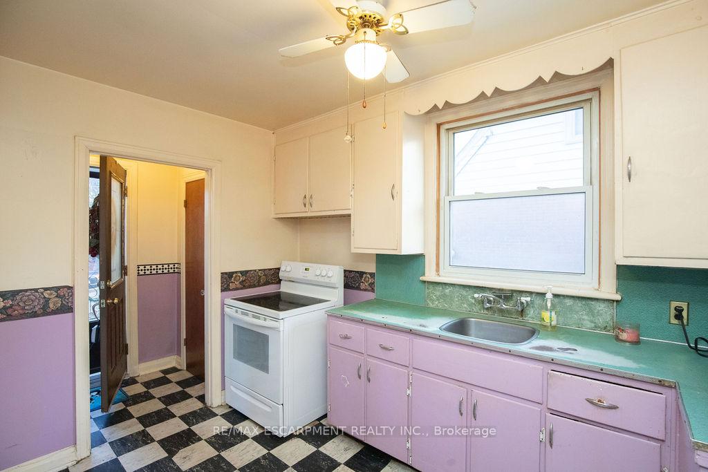 Photo 15 of 156 East 36th Street, Hamilton, Raleigh — HOMEH