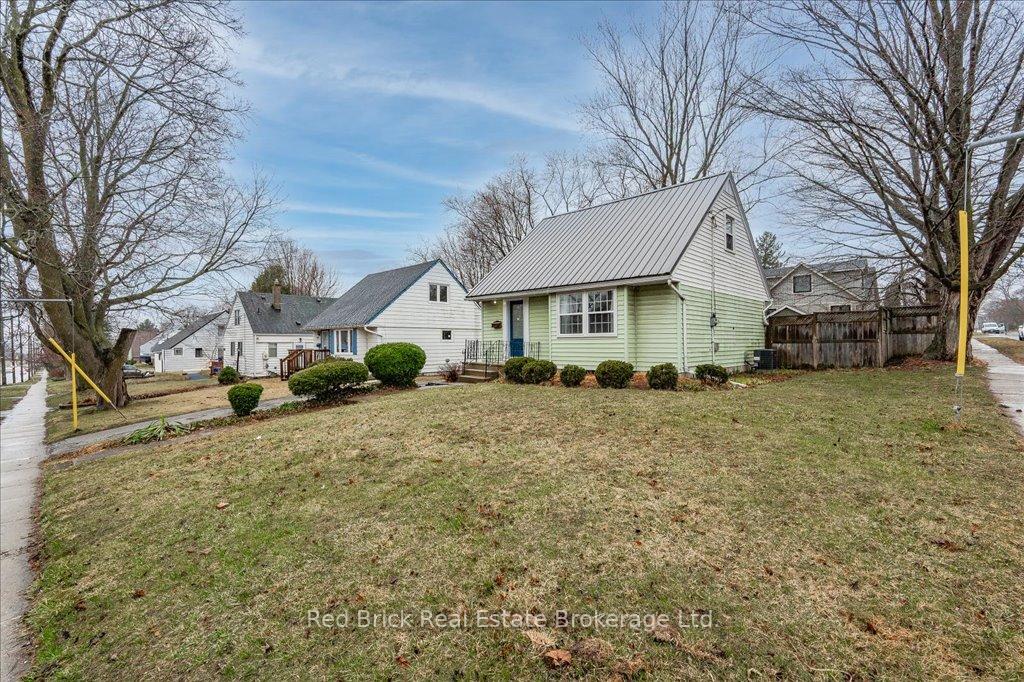 Photo 2 of 489 Paisley Road, Guelph, Junction/Onward Willow — HOMEH
