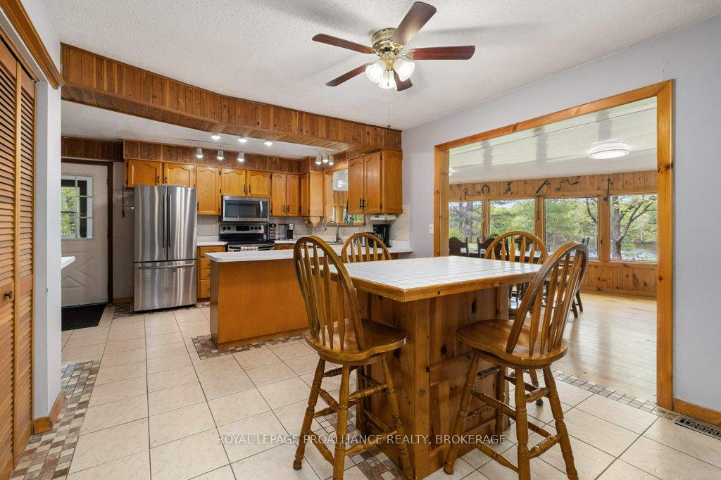 Photo 7 of 1535 Dwyer Lane, Frontenac, Frontenac Centre — HOMEH