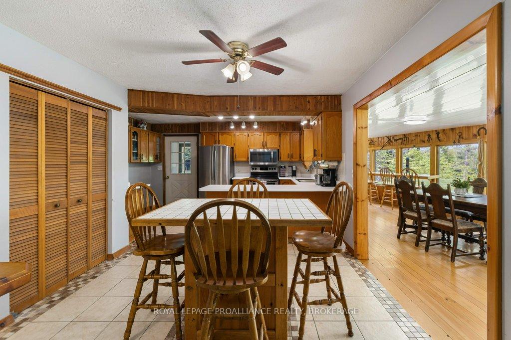 Photo 8 of 1535 Dwyer Lane, Frontenac, Frontenac Centre — HOMEH