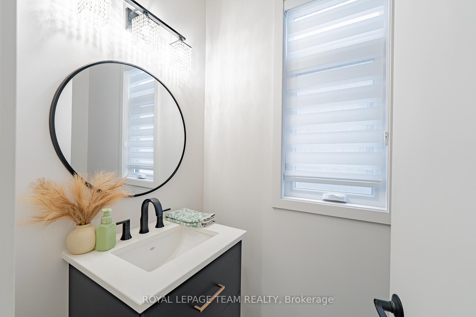 Photo 9 of 935 Atrium Ridge, Ottawa, Riverside South/Gloucester Glen — HOMEH