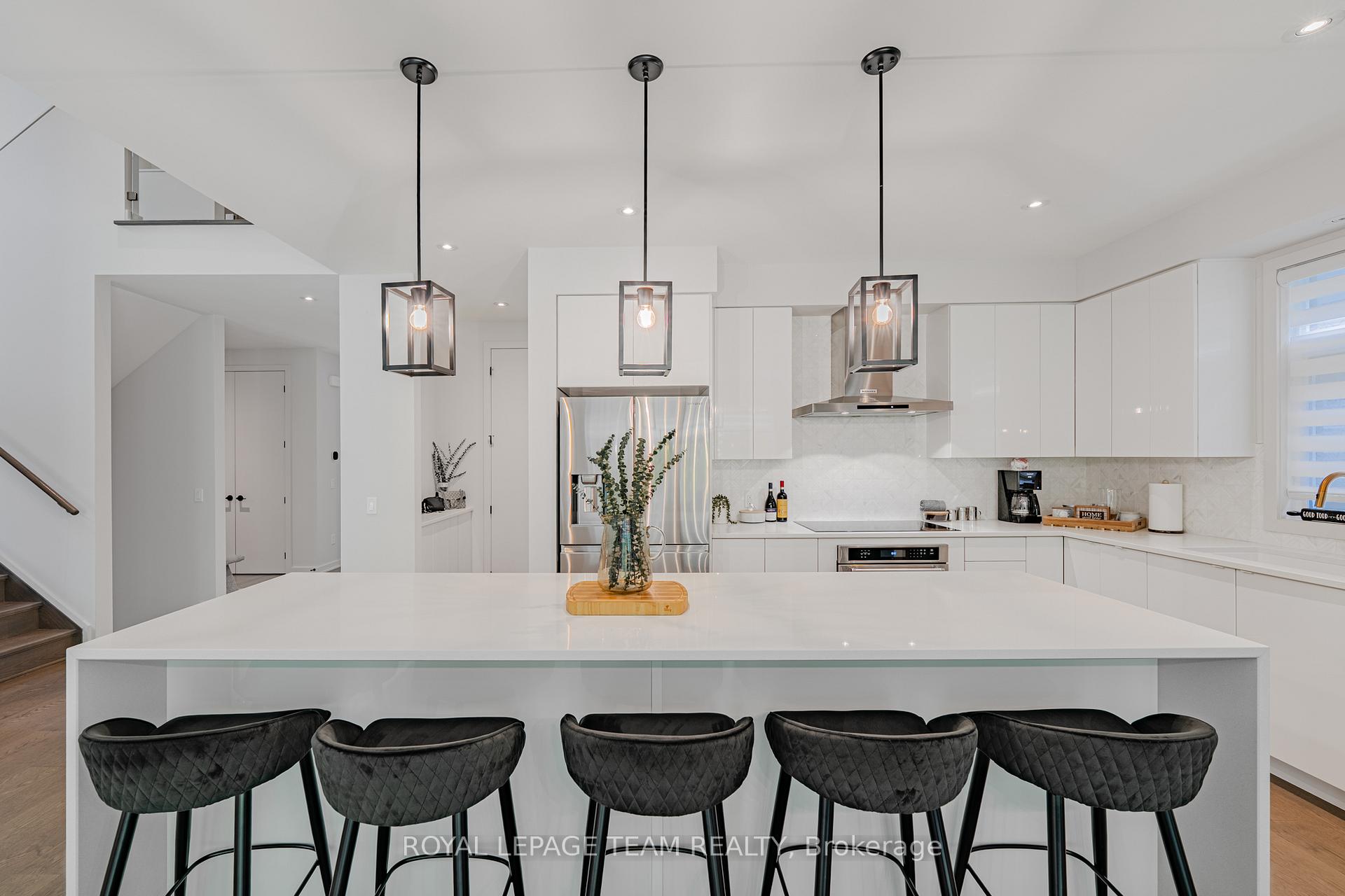Photo 21 of 935 Atrium Ridge, Ottawa, Riverside South/Gloucester Glen — HOMEH