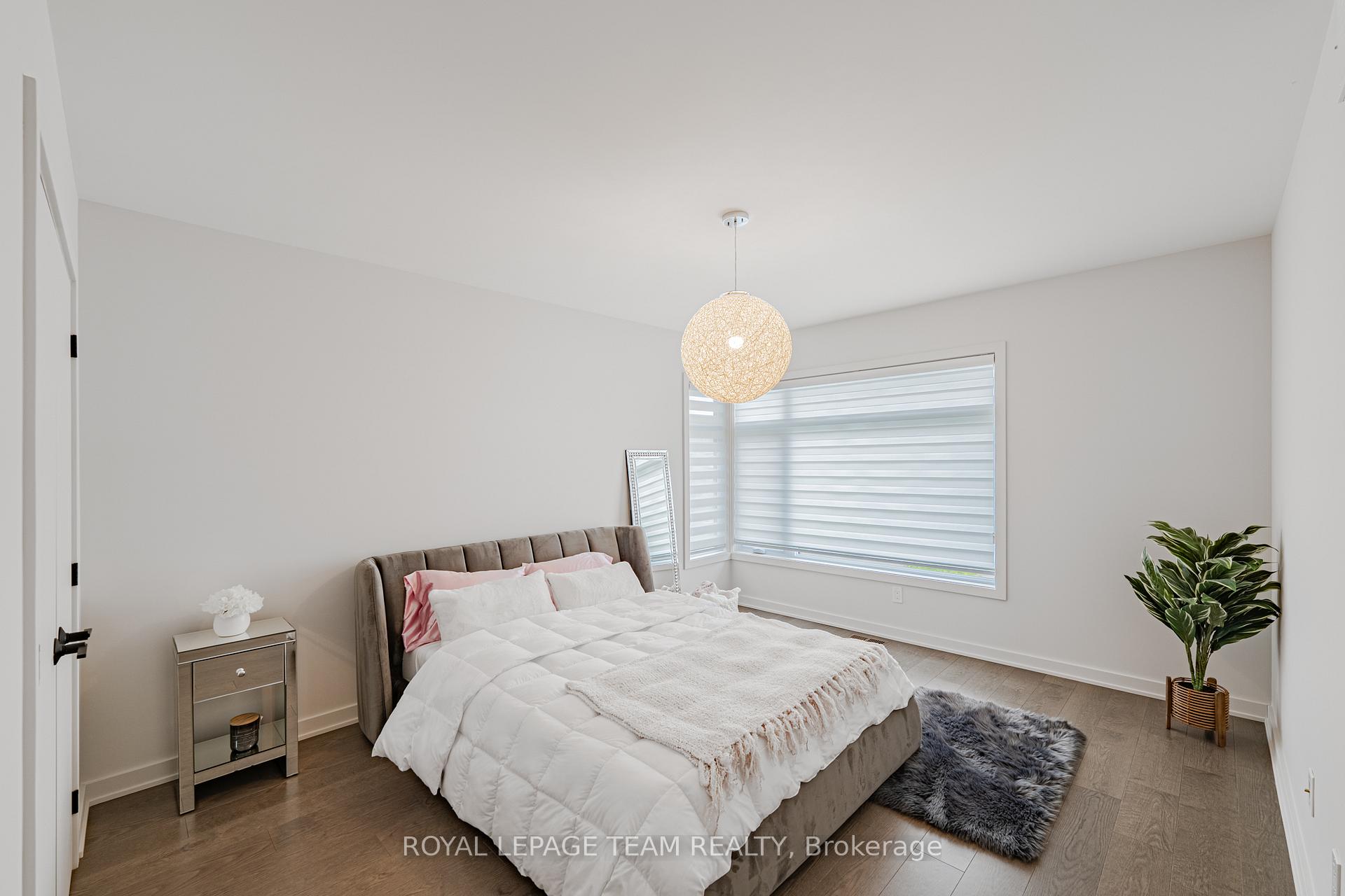 Photo 39 of 935 Atrium Ridge, Ottawa, Riverside South/Gloucester Glen — HOMEH