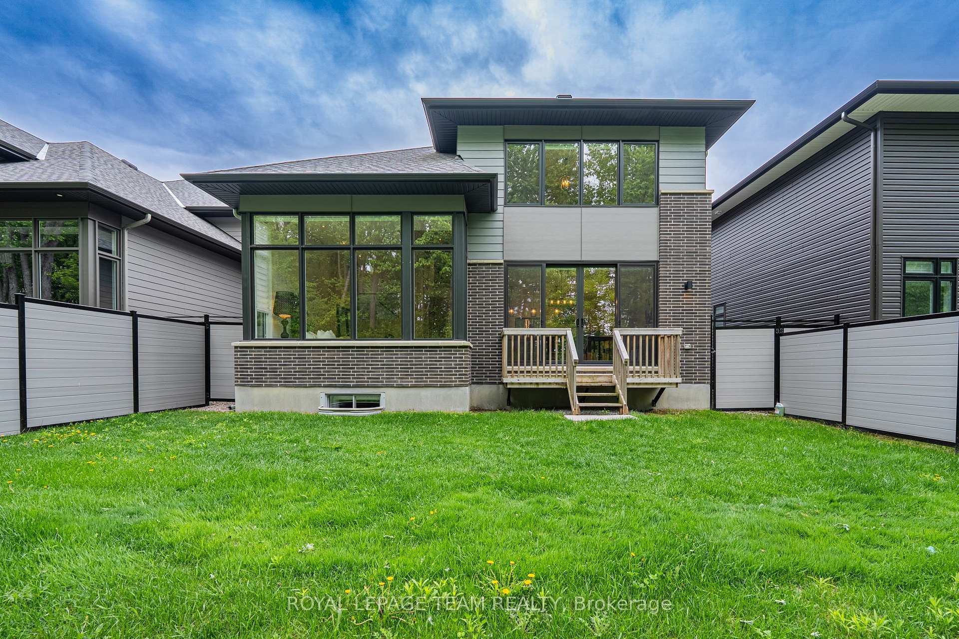 Photo 49 of 935 Atrium Ridge, Ottawa, Riverside South/Gloucester Glen — HOMEH