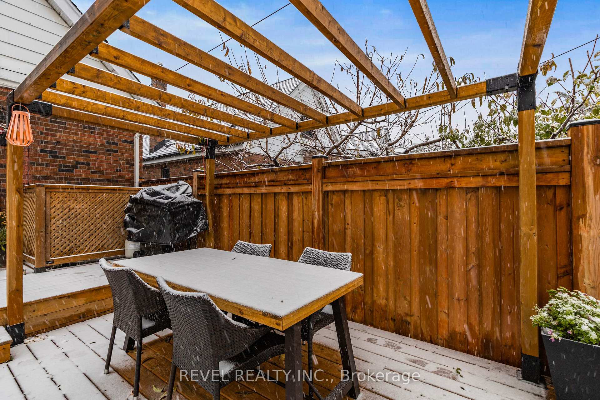 Photo 33 of 175 Wexford Avenue S, Hamilton, Delta — HOMEH