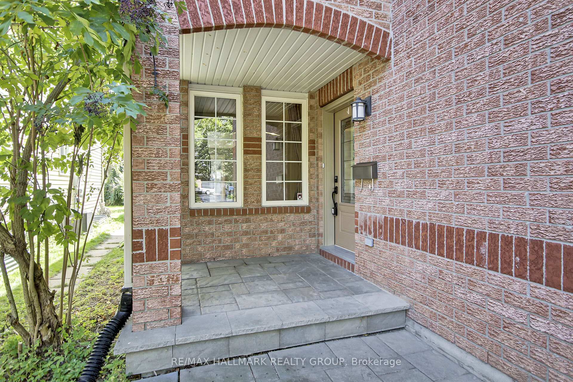 Photo 10 of 4 Saffron Court, Ottawa, Barrhaven - Longfields — HOMEH