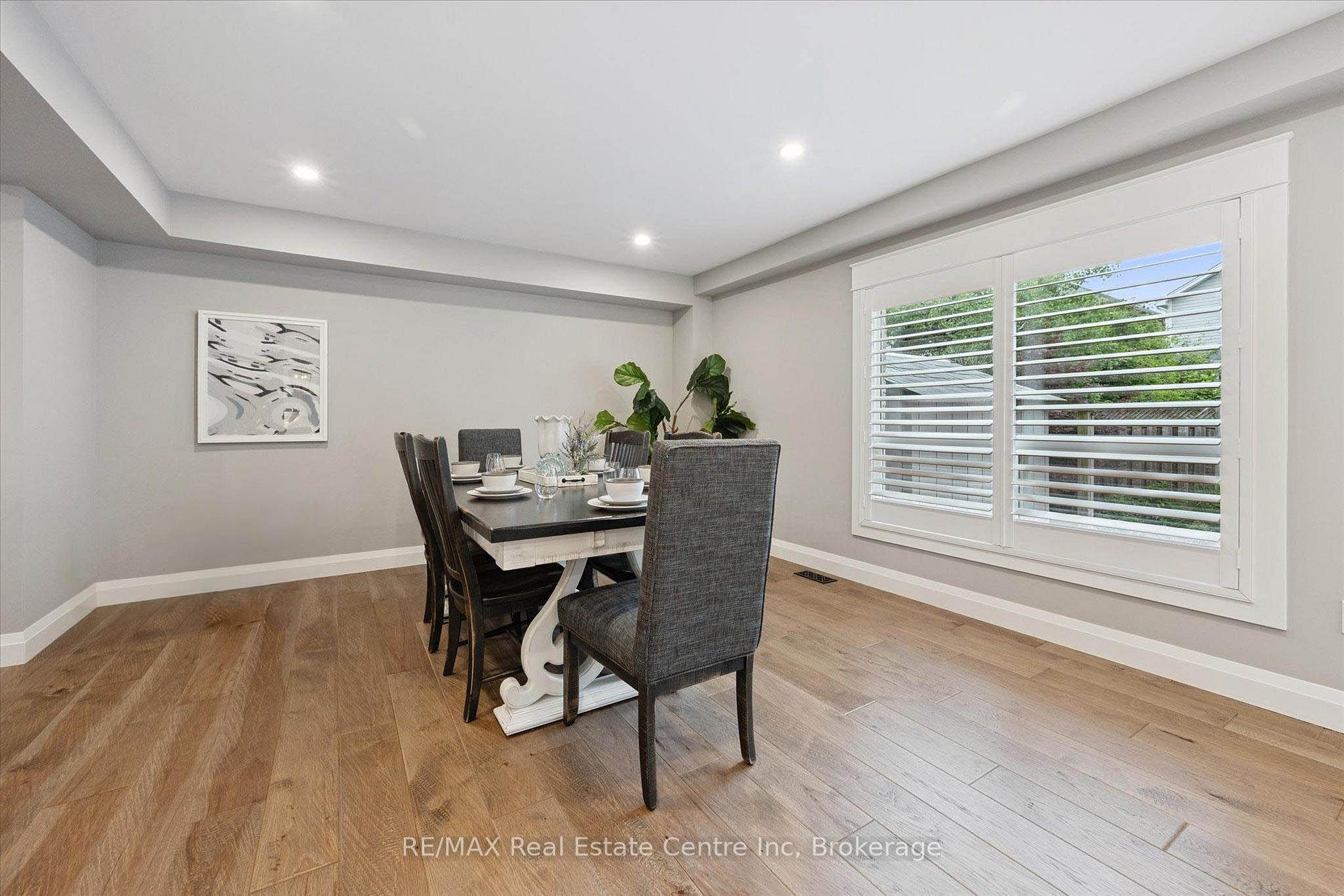 Photo 9 of 232 Farley Drive, Guelph, Pineridge/Westminster Woods — HOMEH