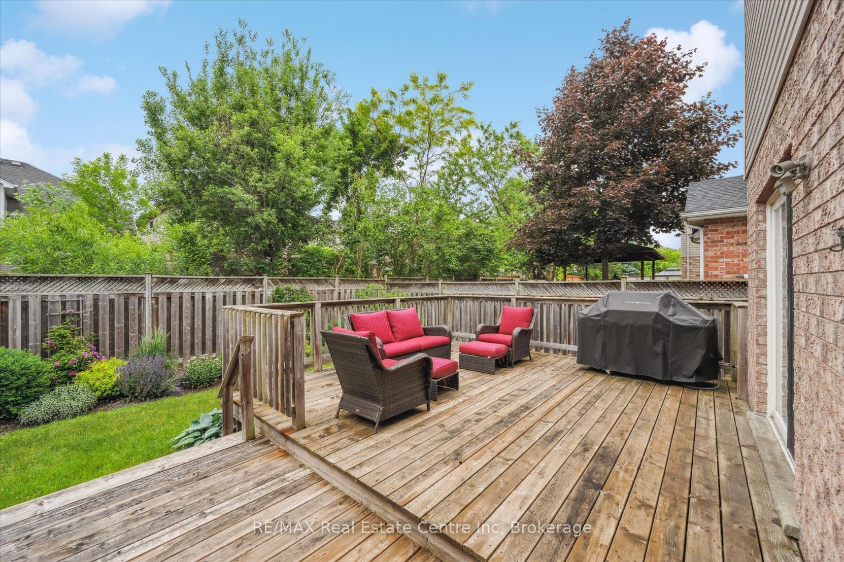 Photo 27 of 232 Farley Drive, Guelph, Pineridge/Westminster Woods — HOMEH