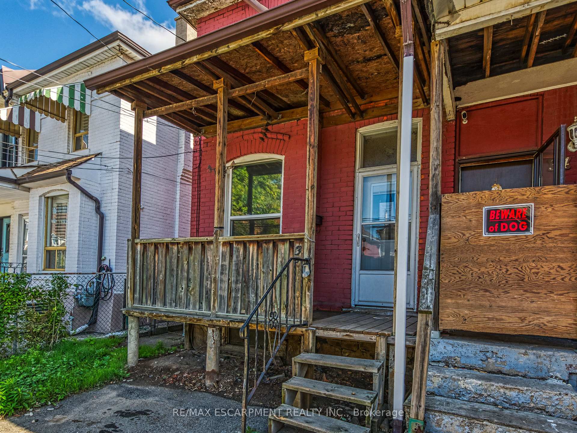 Photo 3 of 36 Fullerton Avenue, Hamilton, Gibson — HOMEH
