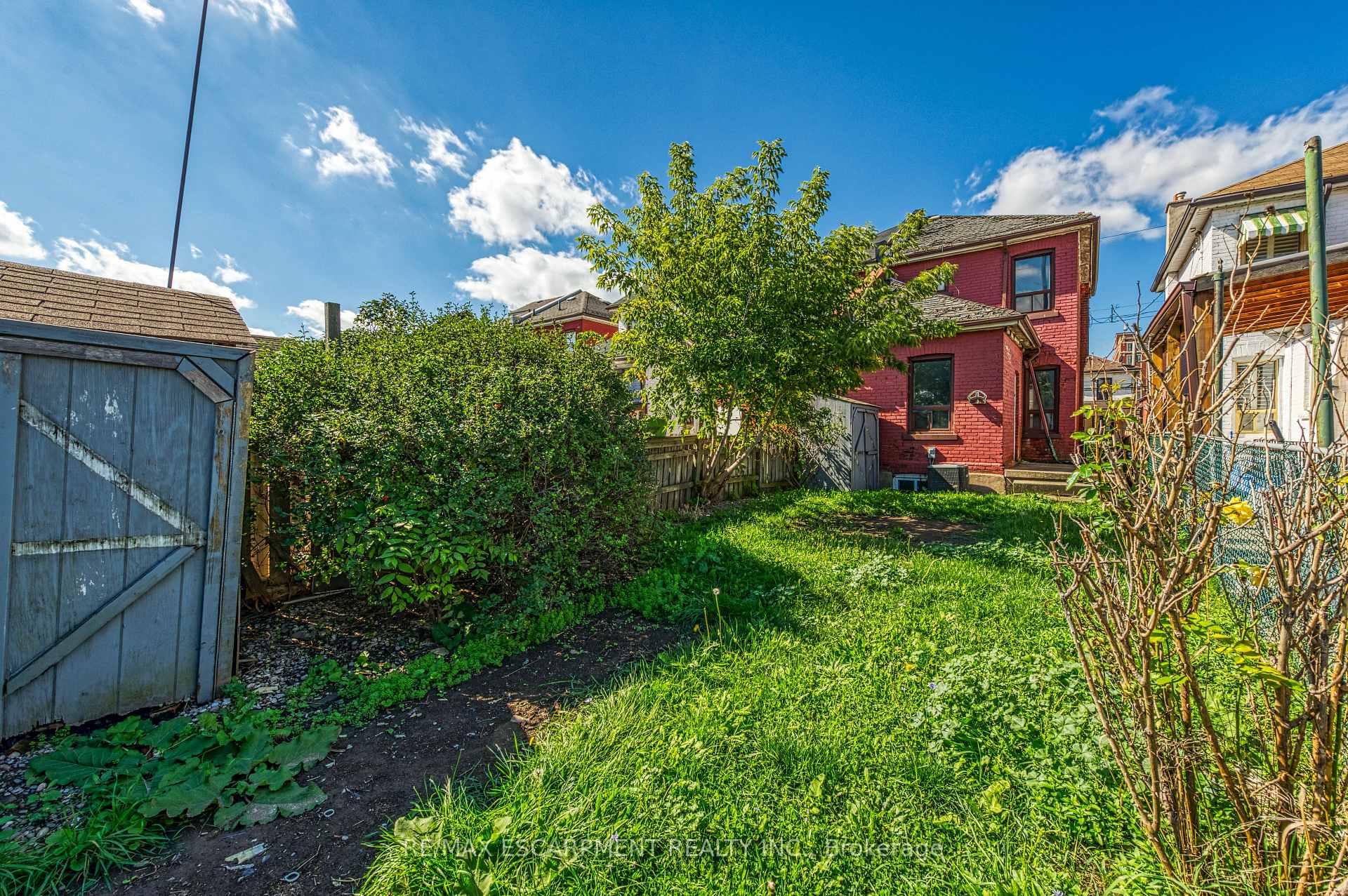 Photo 5 of 36 Fullerton Avenue, Hamilton, Gibson — HOMEH