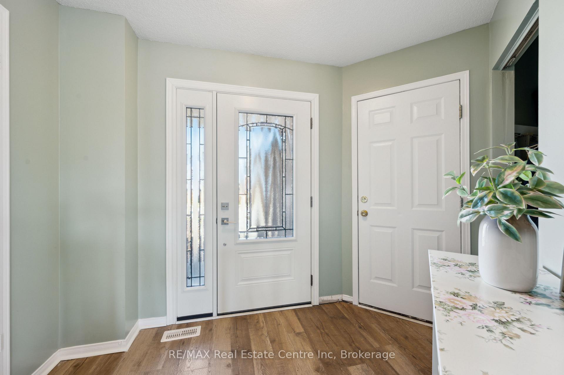 Photo 5 of 146 Lee Street, Guelph, Grange Road — HOMEH