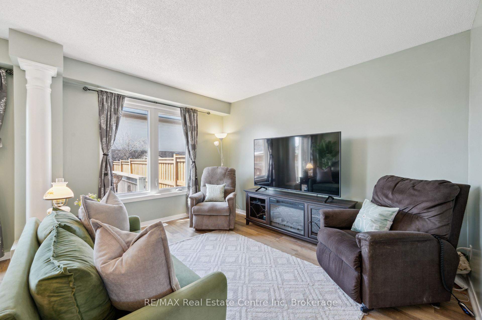 Photo 6 of 146 Lee Street, Guelph, Grange Road — HOMEH