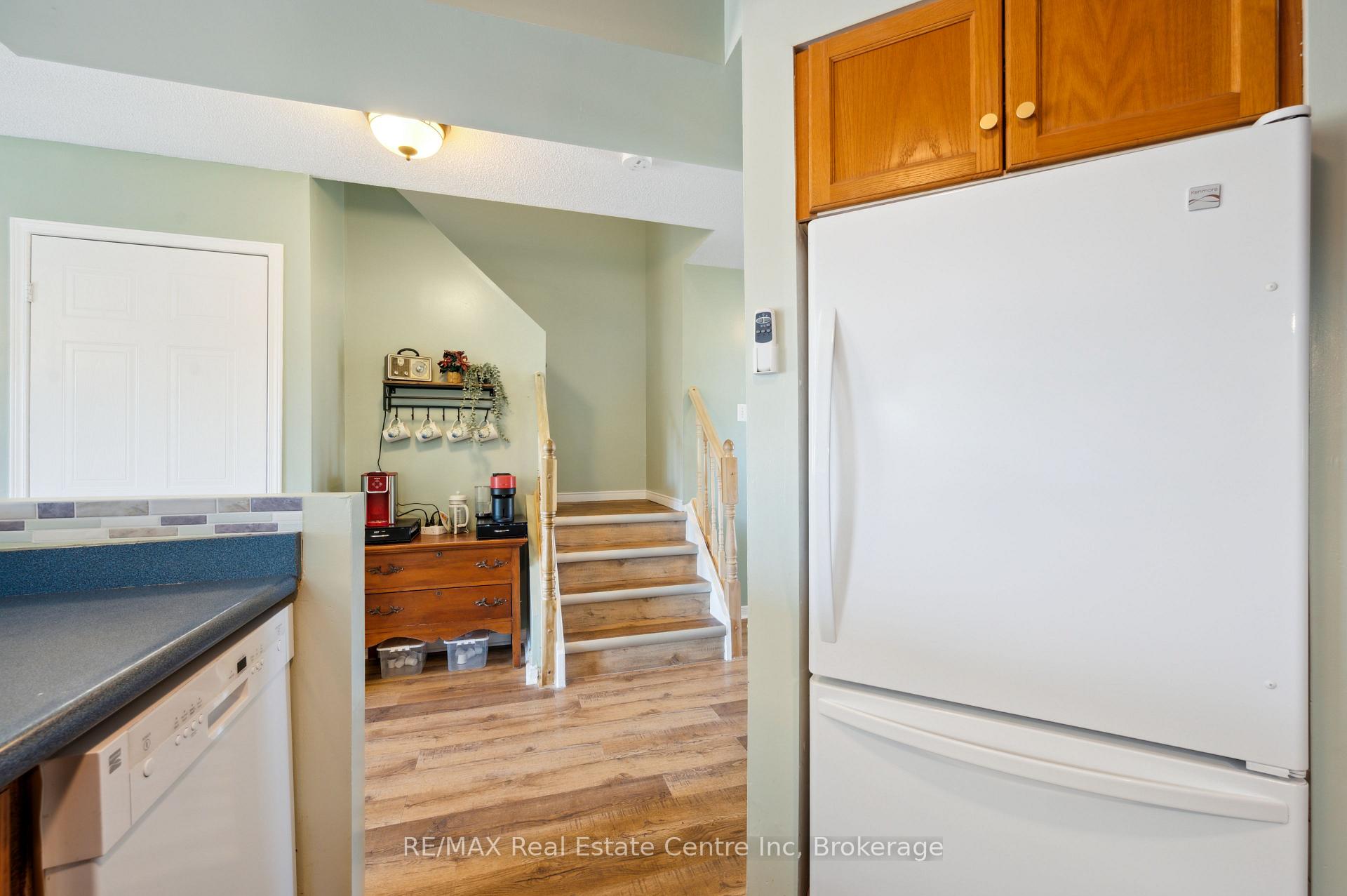 Photo 14 of 146 Lee Street, Guelph, Grange Road — HOMEH