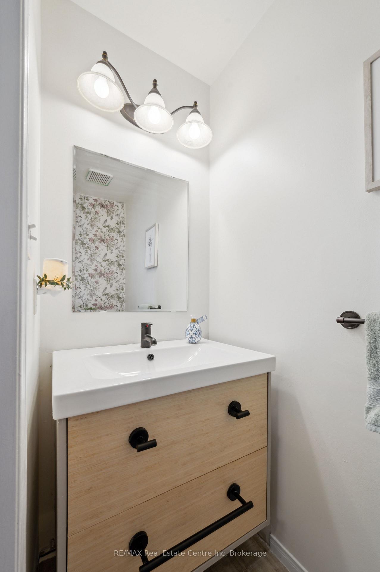 Photo 15 of 146 Lee Street, Guelph, Grange Road — HOMEH