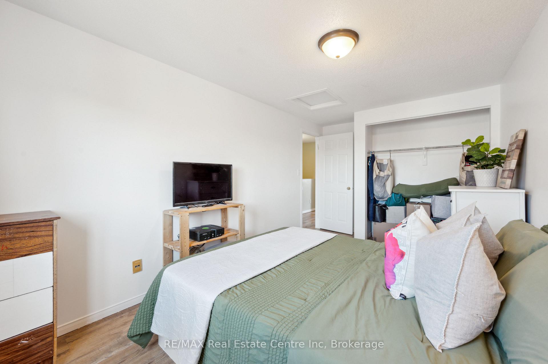 Photo 20 of 146 Lee Street, Guelph, Grange Road — HOMEH