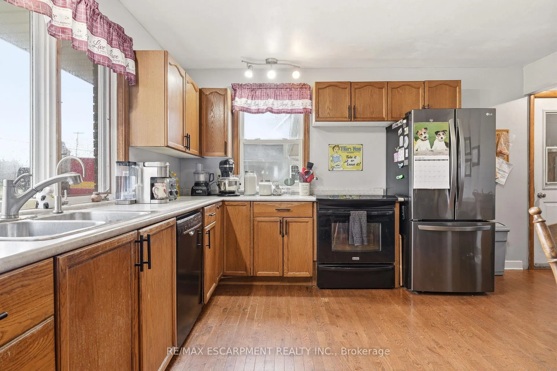 Photo 8 of 1767 Centre Road, Hamilton, Rural Flamborough — HOMEH
