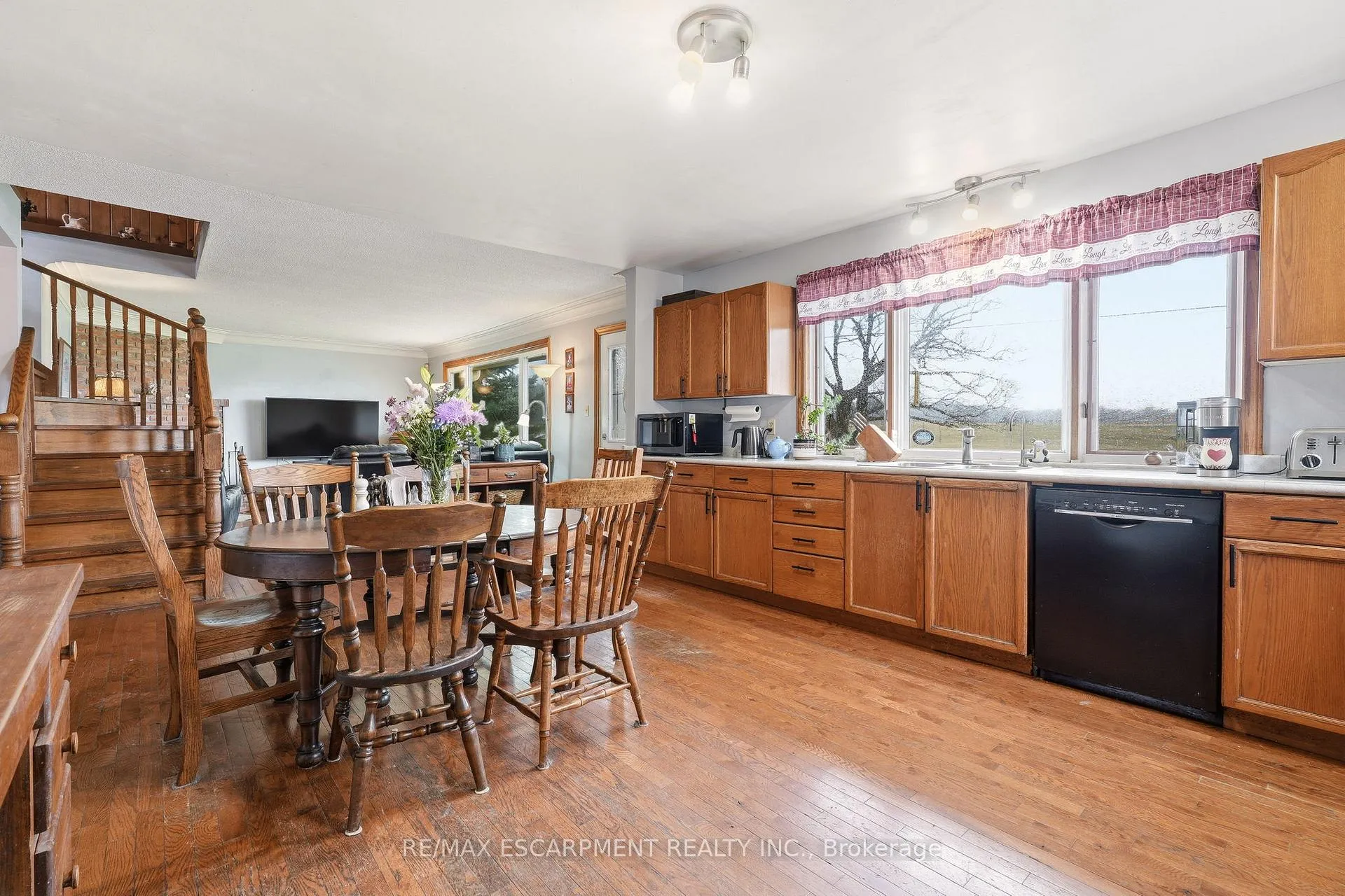 Photo 9 of 1767 Centre Road, Hamilton, Rural Flamborough — HOMEH