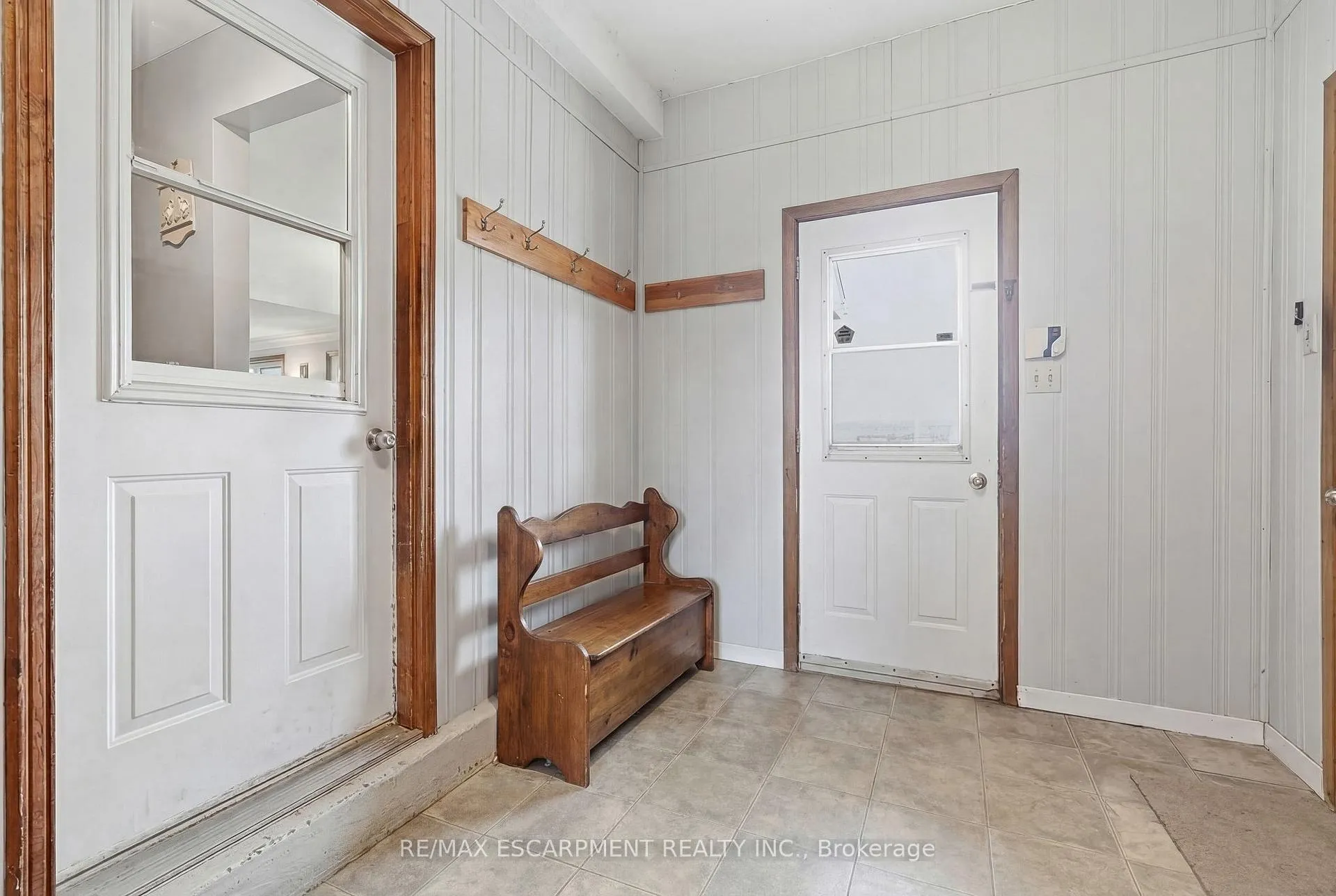 Photo 16 of 1767 Centre Road, Hamilton, Rural Flamborough — HOMEH