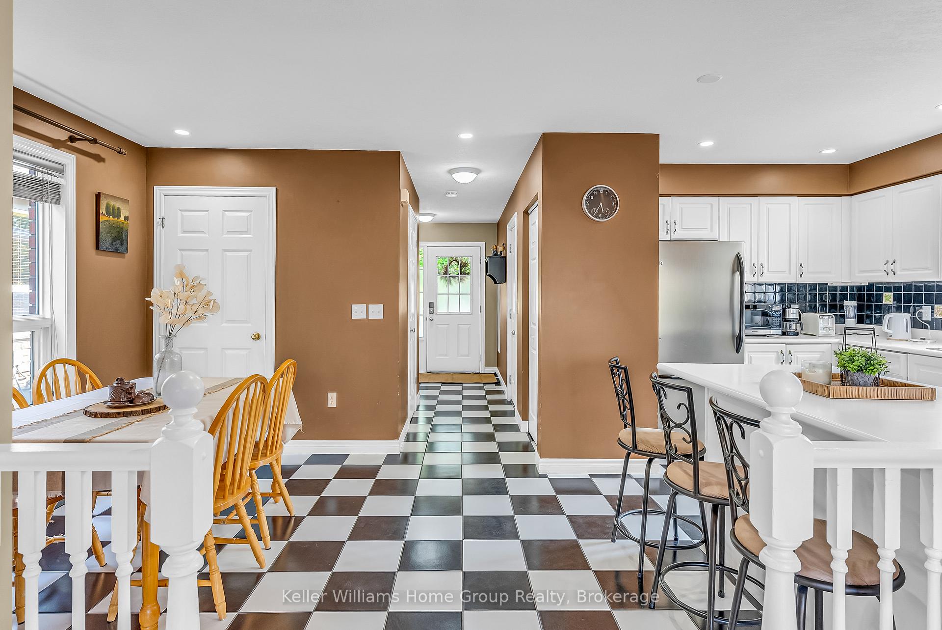 Photo 12 of 7 Evans Drive, Guelph, Pineridge/Westminster Woods — HOMEH