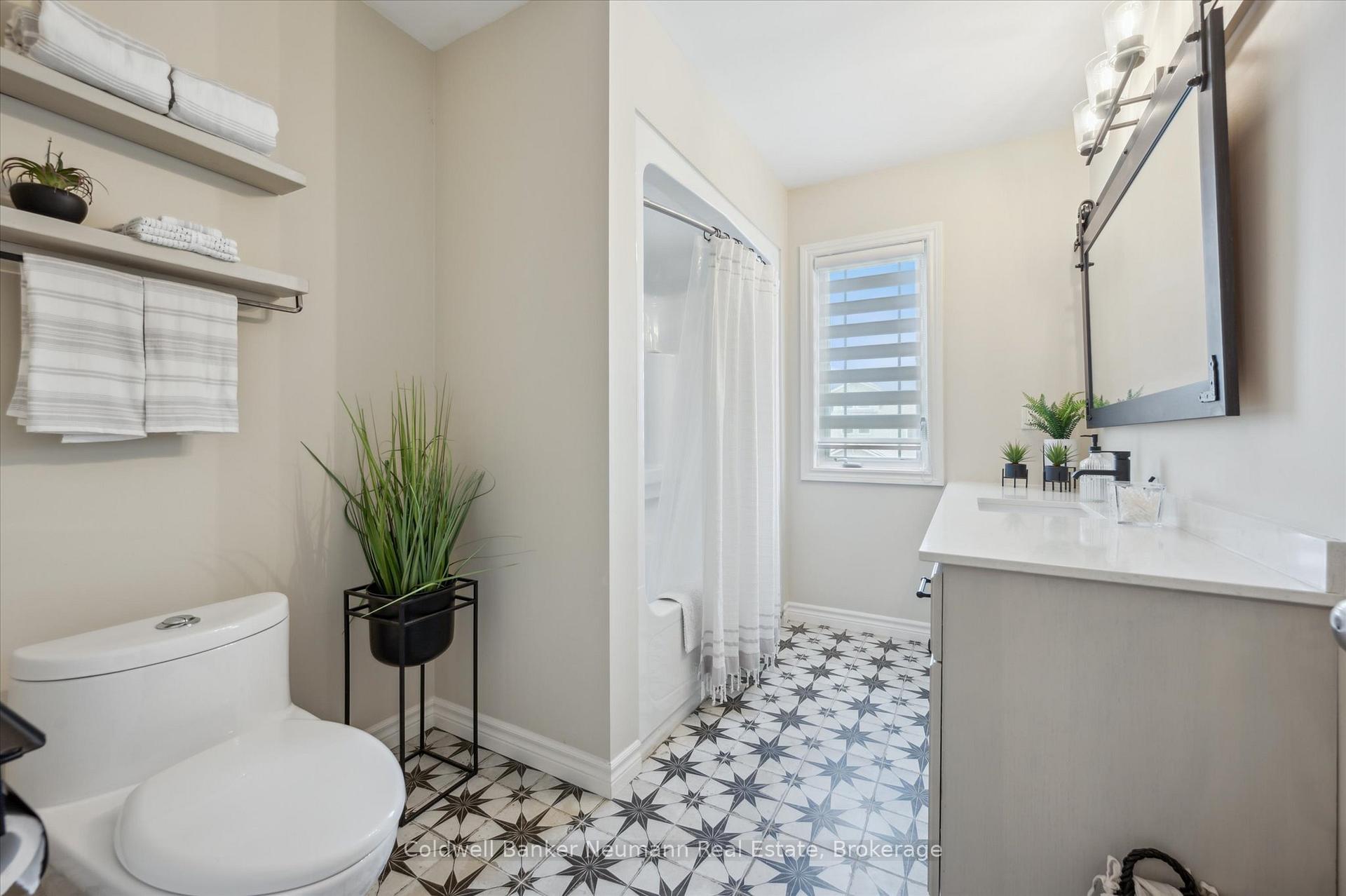 Photo 29 of 8 Ray Crescent, Guelph, Pineridge/Westminster Woods — HOMEH