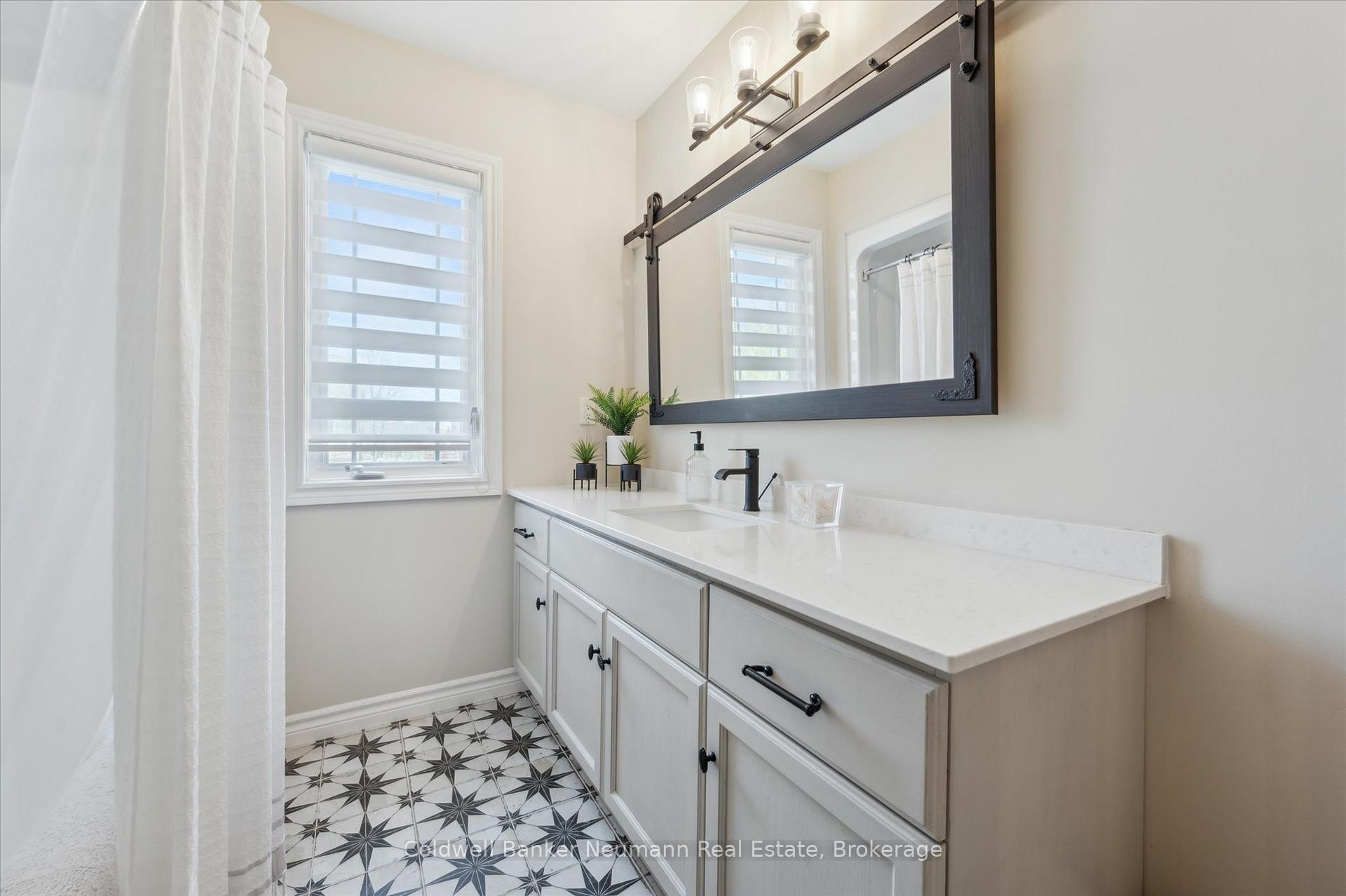 Photo 30 of 8 Ray Crescent, Guelph, Pineridge/Westminster Woods — HOMEH