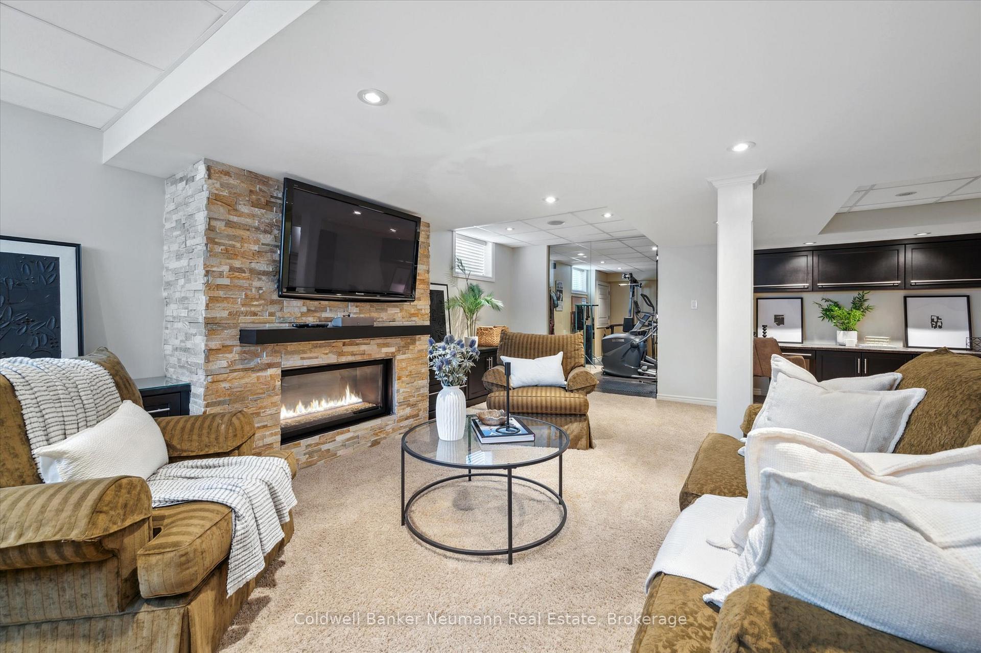 Photo 33 of 8 Ray Crescent, Guelph, Pineridge/Westminster Woods — HOMEH