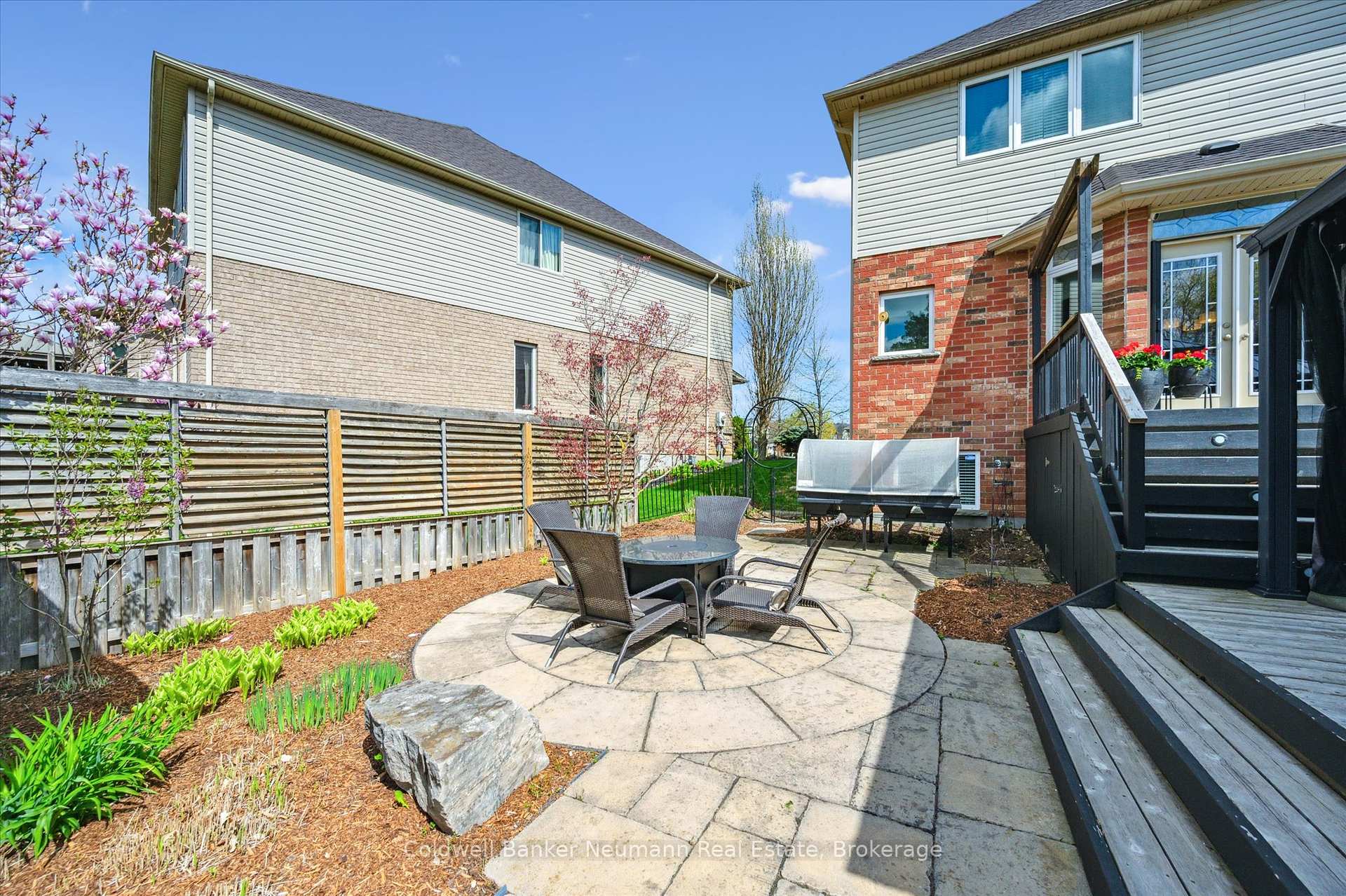 Photo 48 of 8 Ray Crescent, Guelph, Pineridge/Westminster Woods — HOMEH
