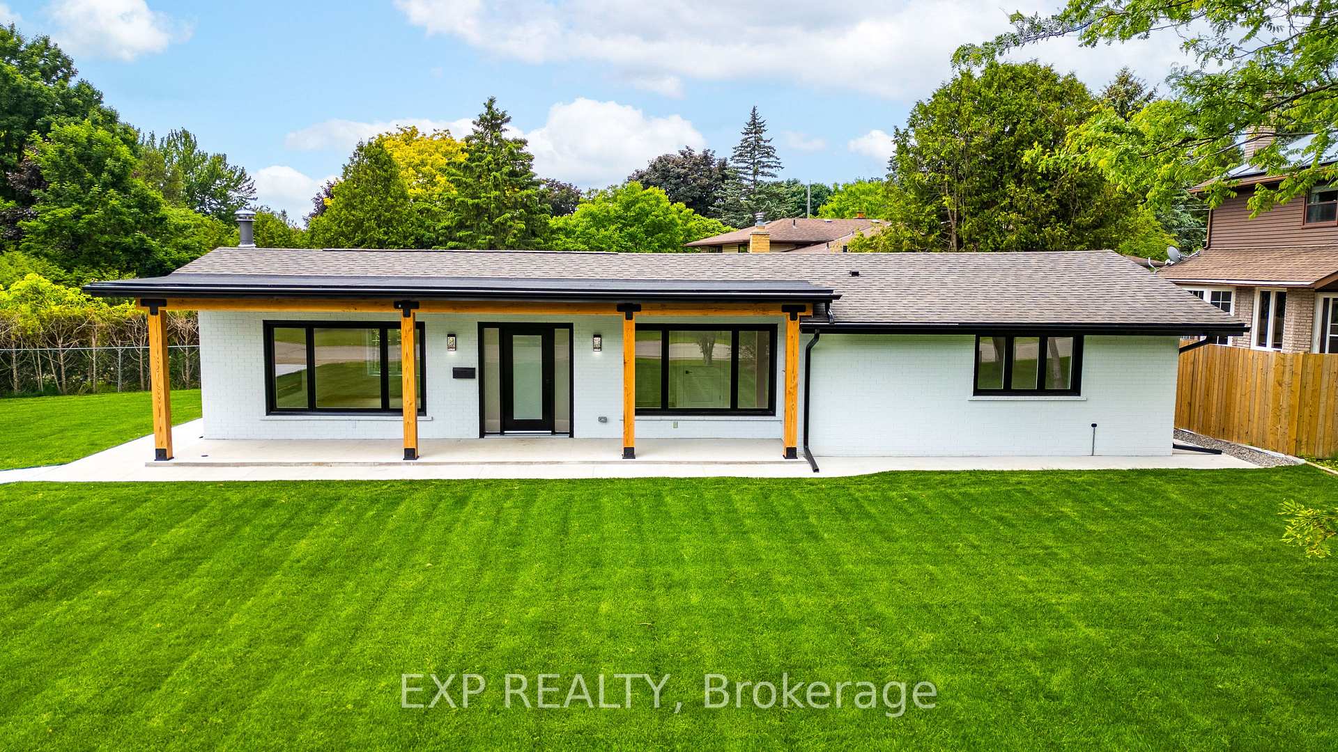 Photo 1 of 643 Hanlon Road, Guelph, Dovercliffe Park/Old University — HOMEH