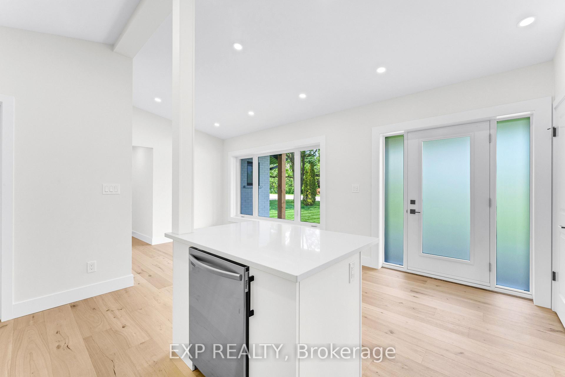 Photo 14 of 643 Hanlon Road, Guelph, Dovercliffe Park/Old University — HOMEH