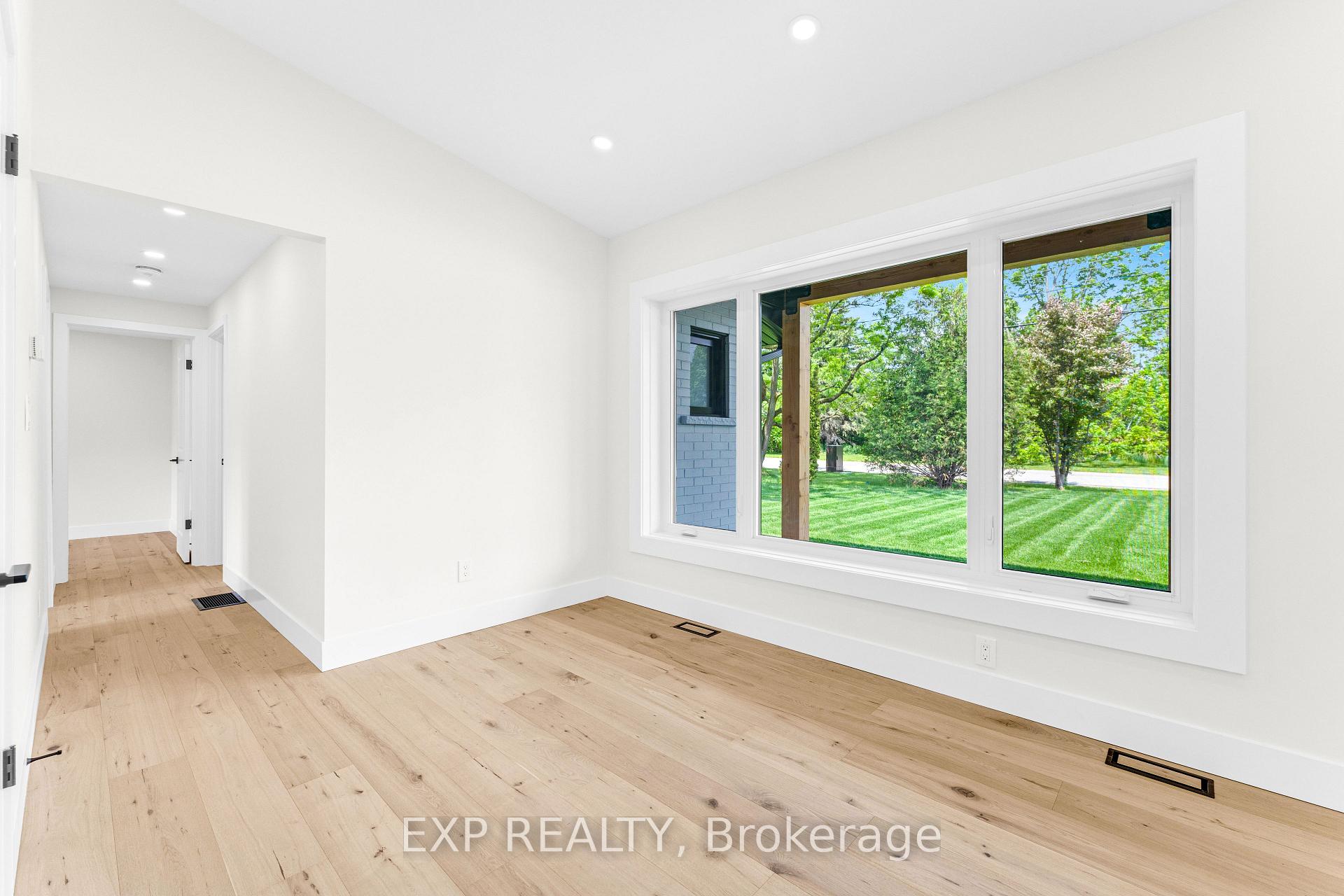 Photo 15 of 643 Hanlon Road, Guelph, Dovercliffe Park/Old University — HOMEH