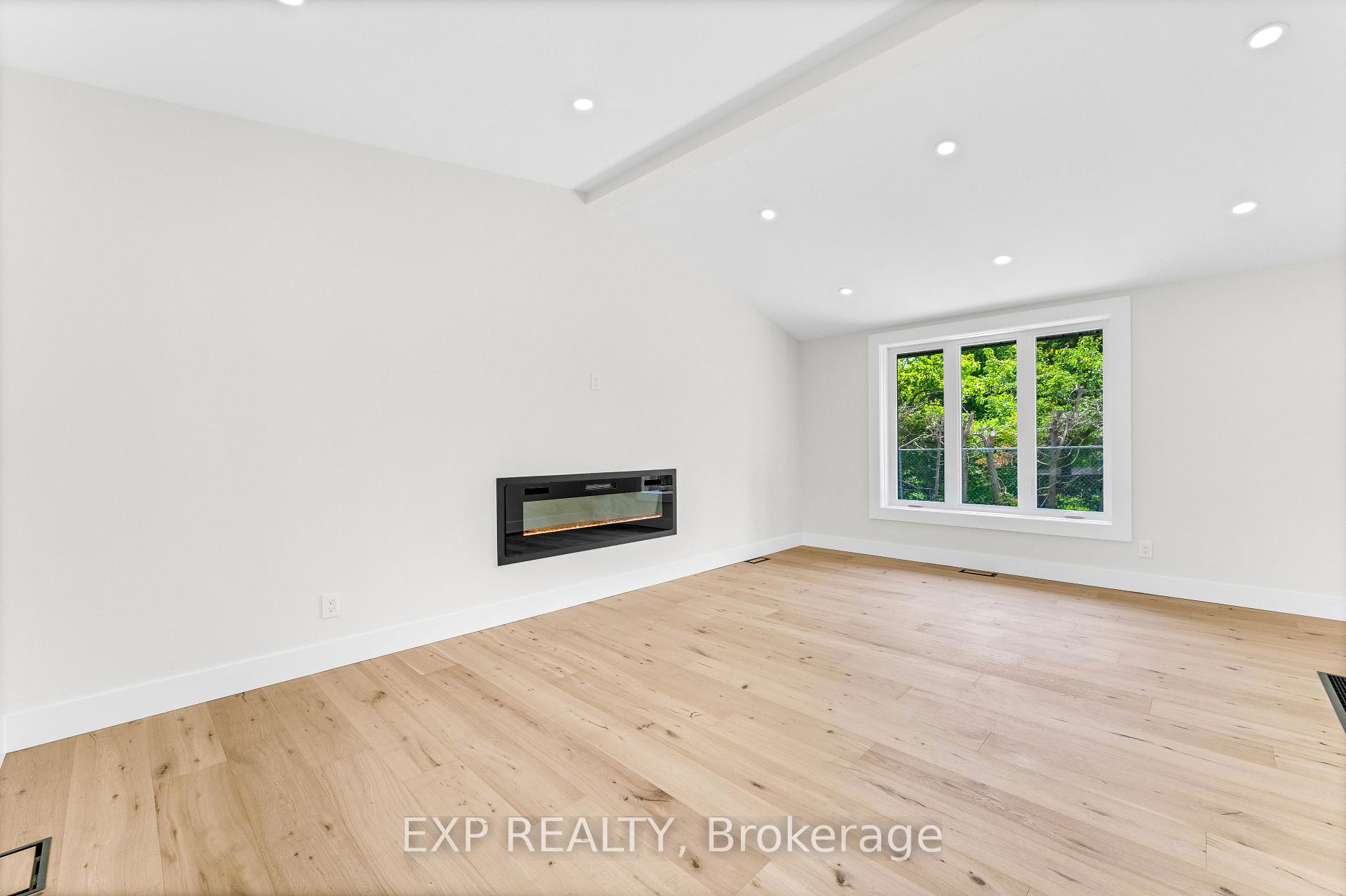 Photo 16 of 643 Hanlon Road, Guelph, Dovercliffe Park/Old University — HOMEH