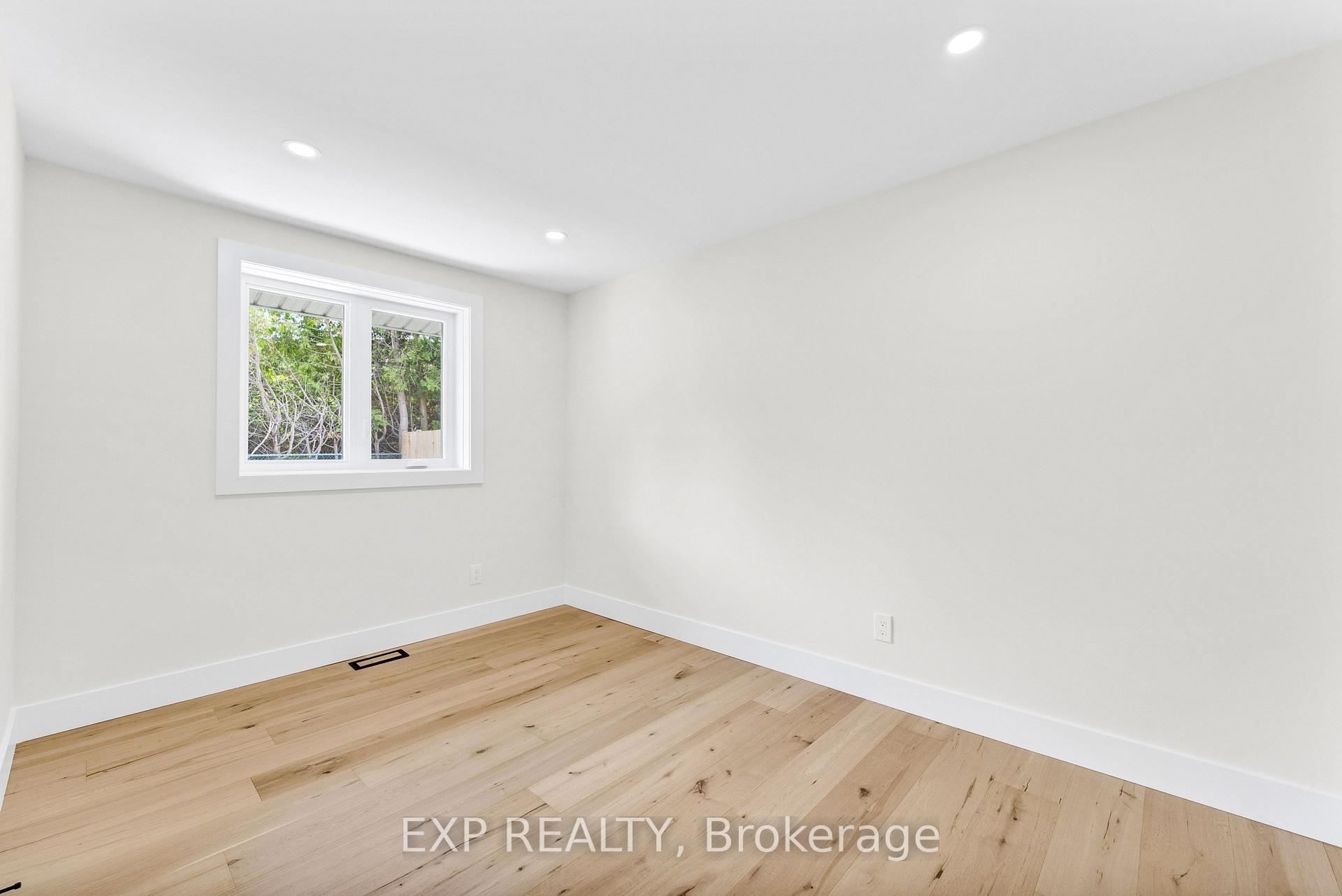 Photo 22 of 643 Hanlon Road, Guelph, Dovercliffe Park/Old University — HOMEH