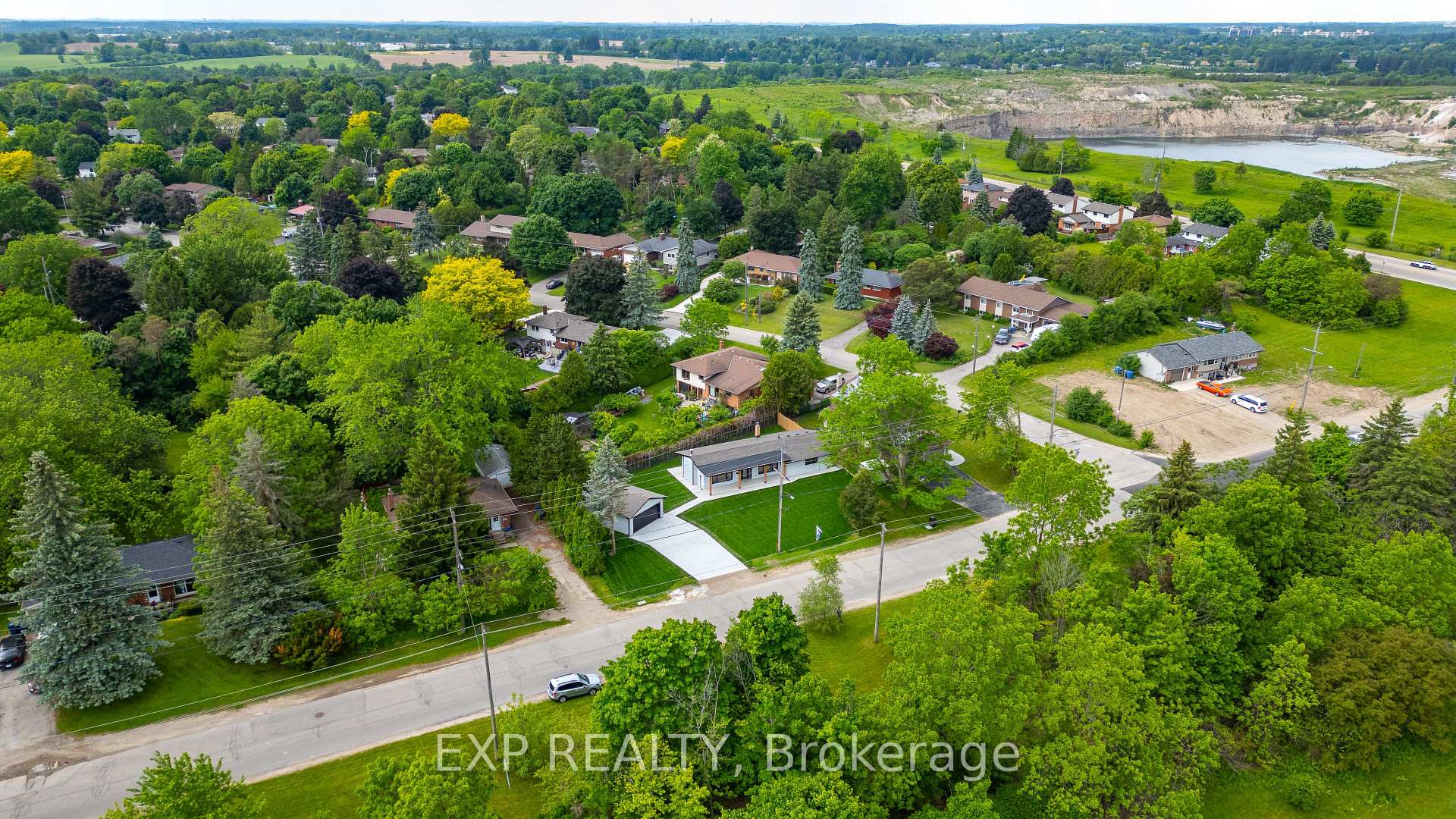 Photo 43 of 643 Hanlon Road, Guelph, Dovercliffe Park/Old University — HOMEH