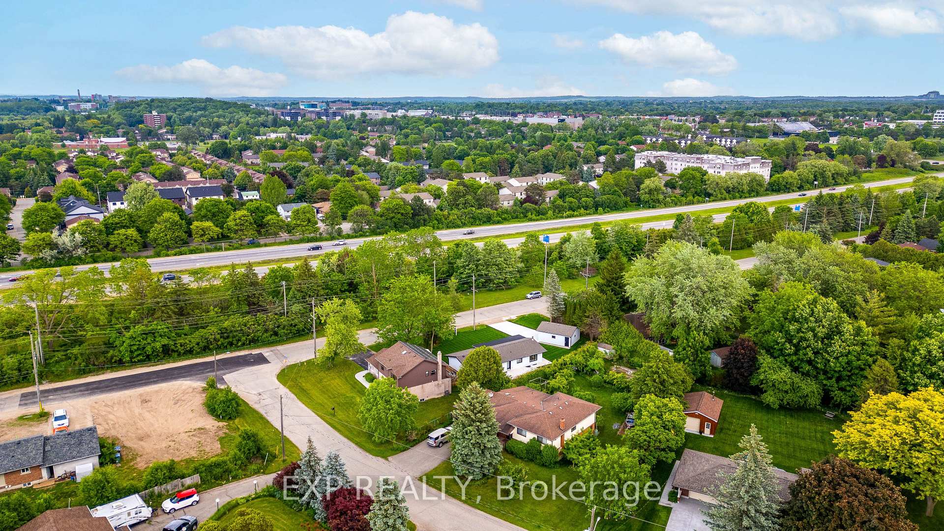 Photo 46 of 643 Hanlon Road, Guelph, Dovercliffe Park/Old University — HOMEH