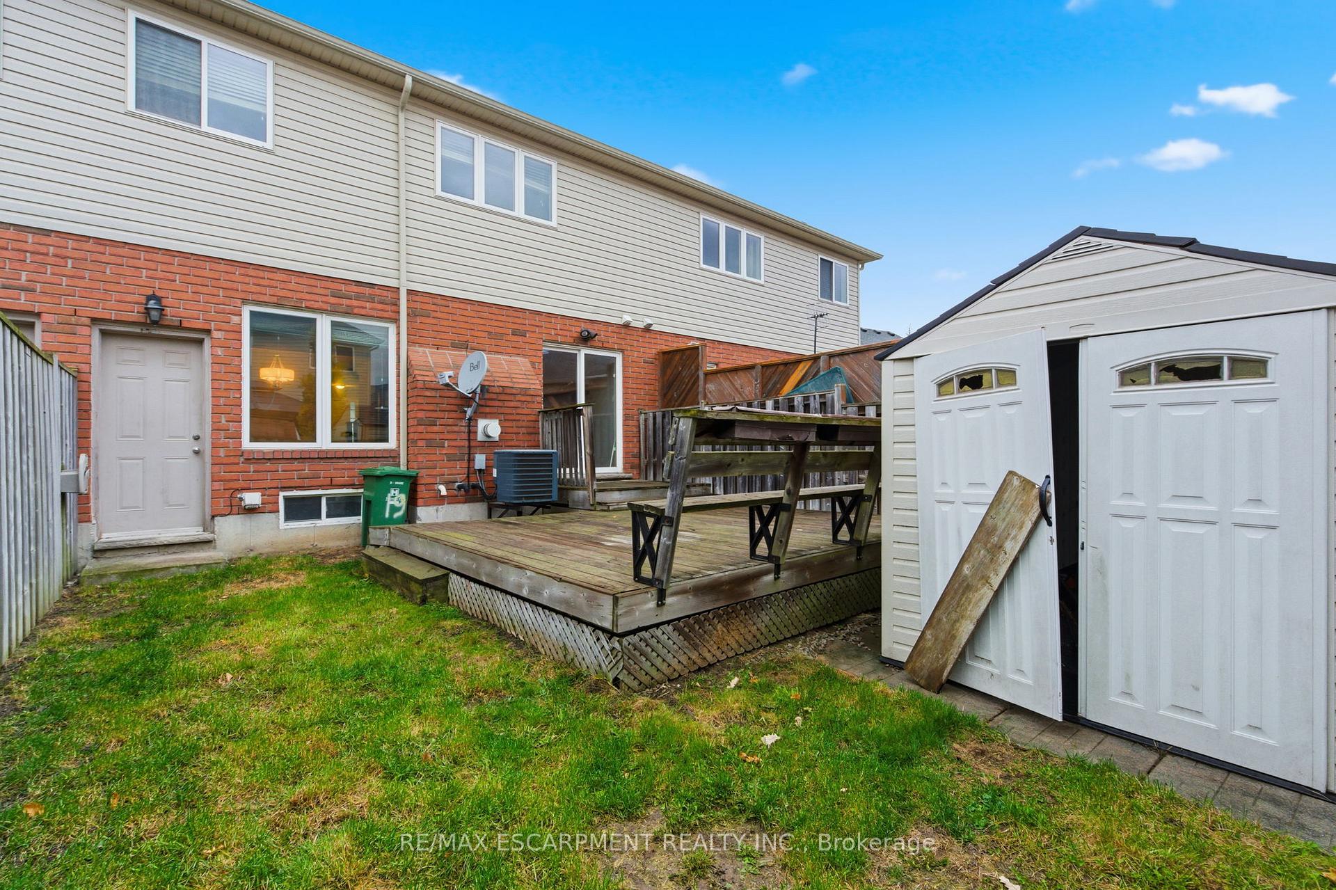 Photo 46 of 19 Blue Mountain Drive, Hamilton, Rural Glanbrook — HOMEH