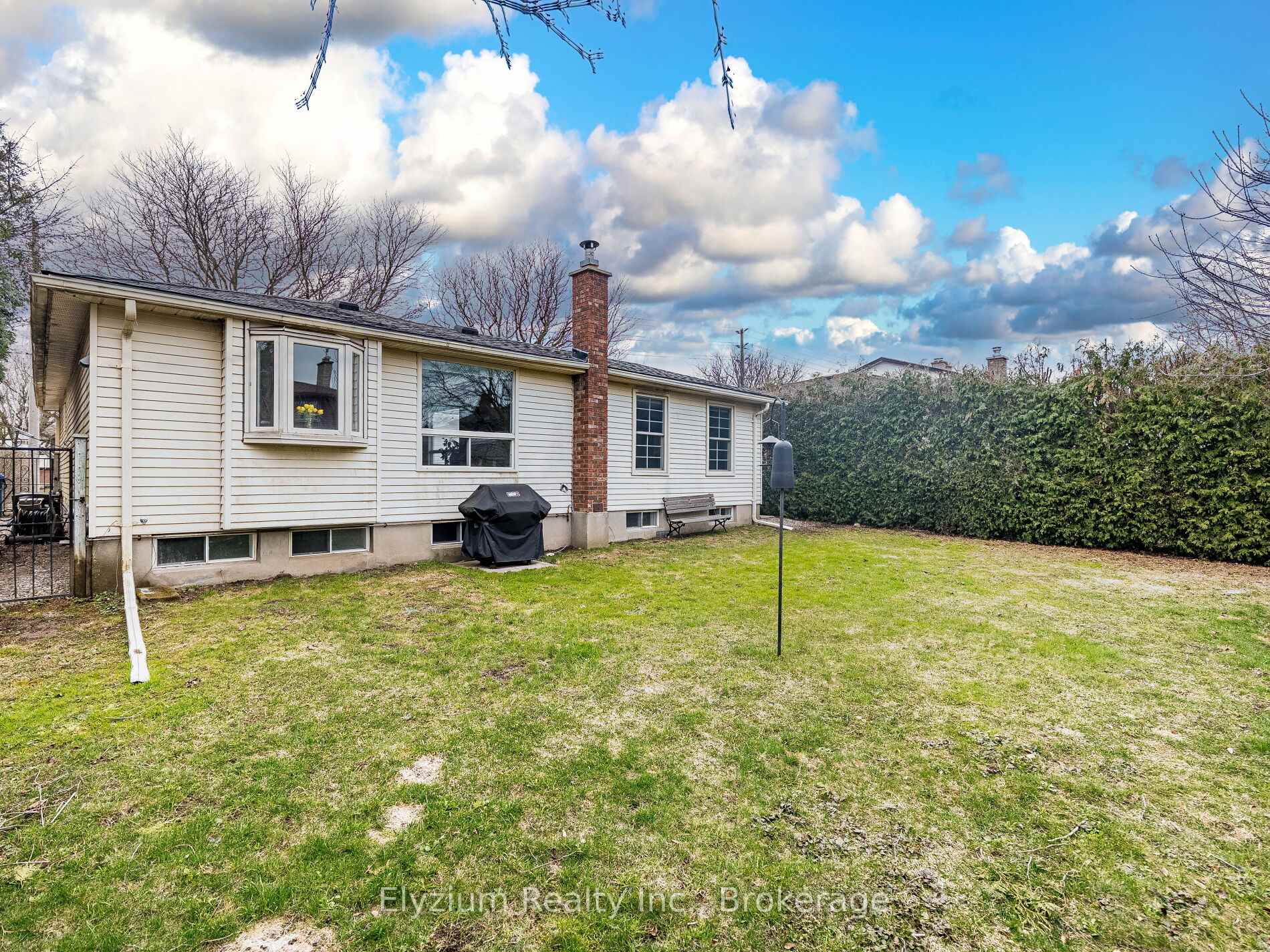 Photo 49 of 539 Kortright Road W, Guelph, Kortright West — HOMEH