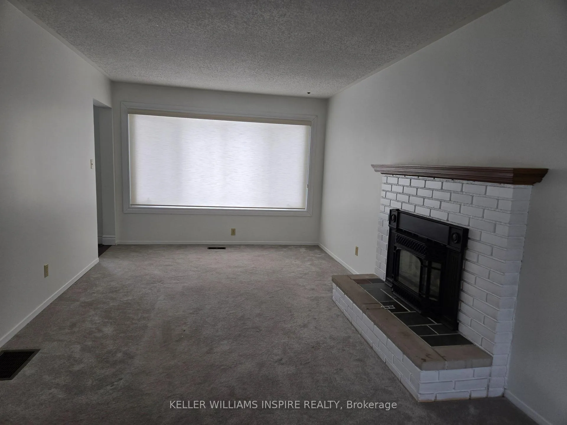Photo 4 of 10 Flint Drive, Belleville, Belleville Ward — HOMEH