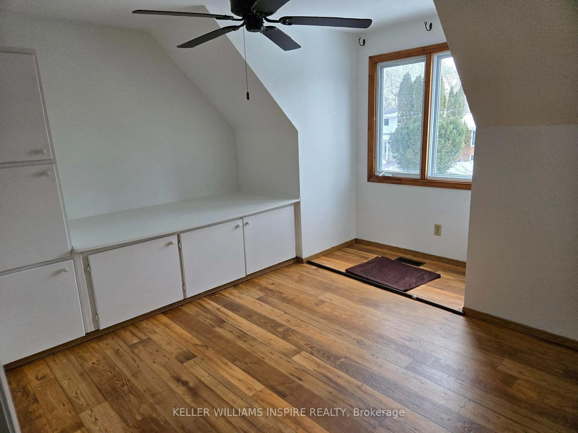 Photo 16 of 10 Flint Drive, Belleville, Belleville Ward — HOMEH